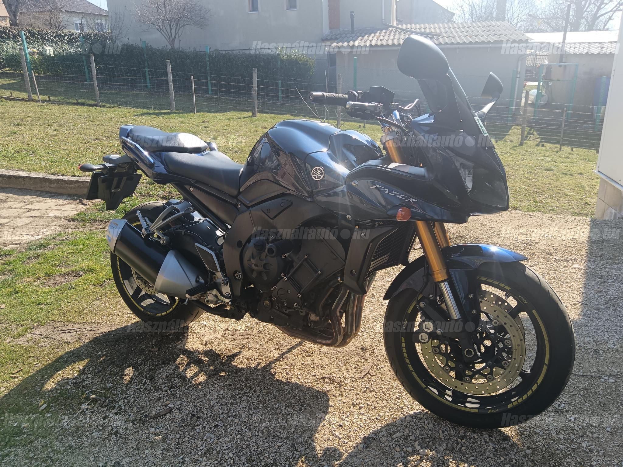 YAMAHA FZ1-S 2008/7 - 1