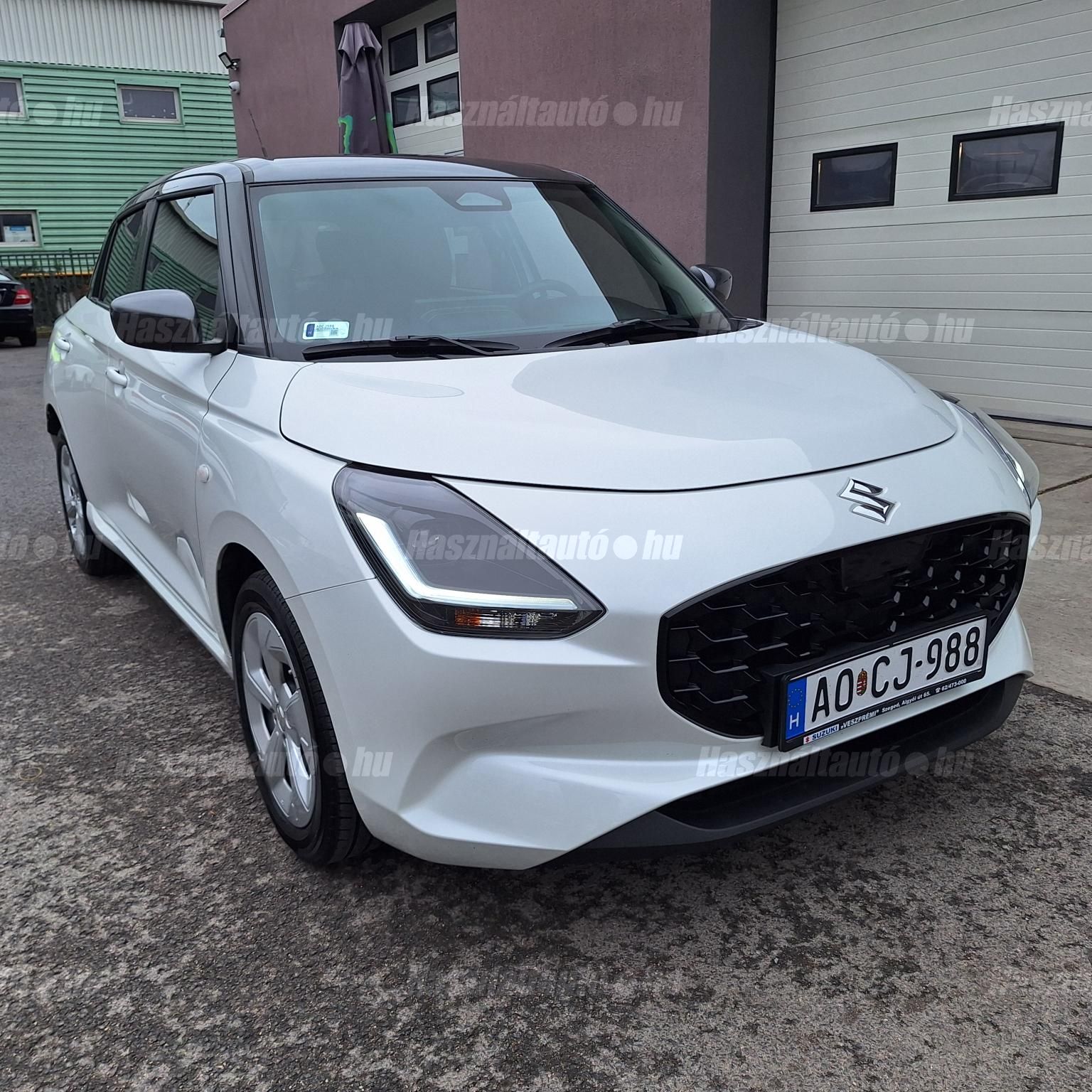 SUZUKI SWIFT 2025/6 - 1
