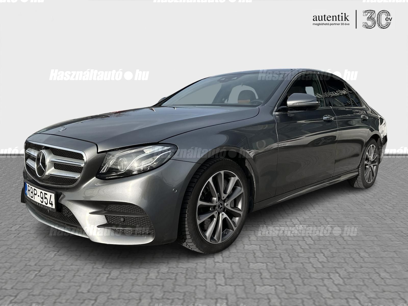 MERCEDES-BENZ E 350 2018/9 - 1