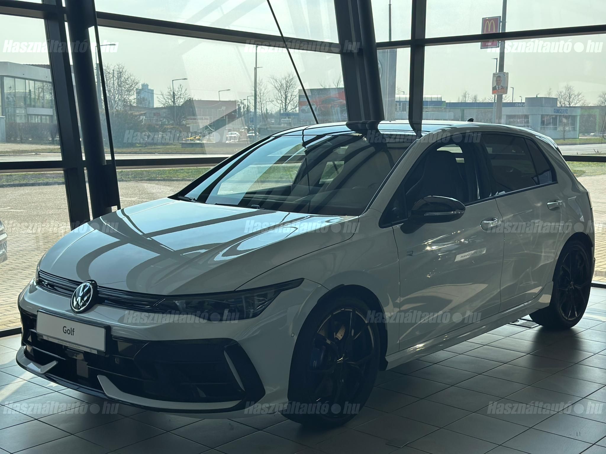 VOLKSWAGEN GOLF 2026/3 - 1