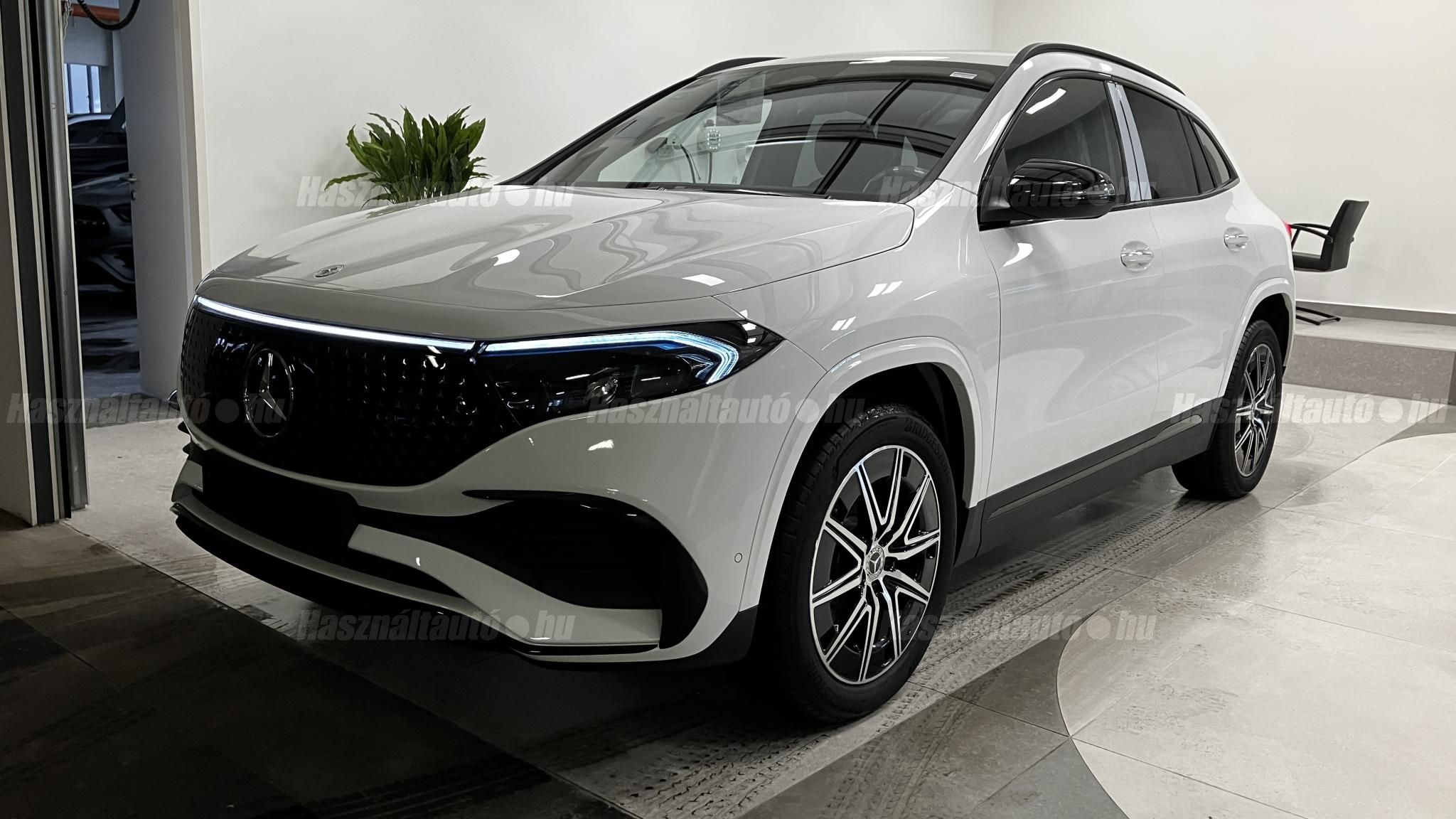 MERCEDES-BENZ EQA 2025/12 - 1