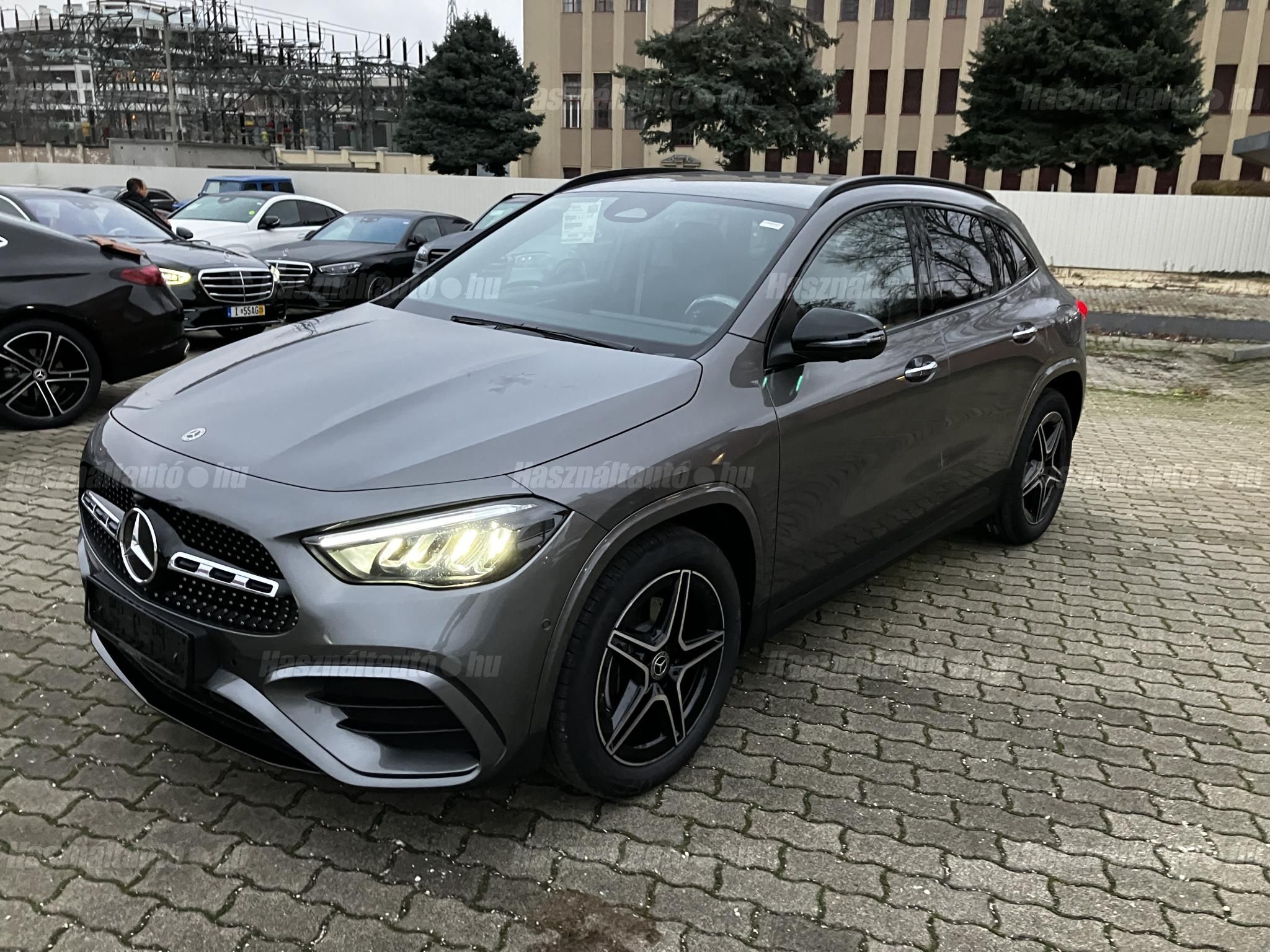 MERCEDES-BENZ GLA 200 2025 - 1