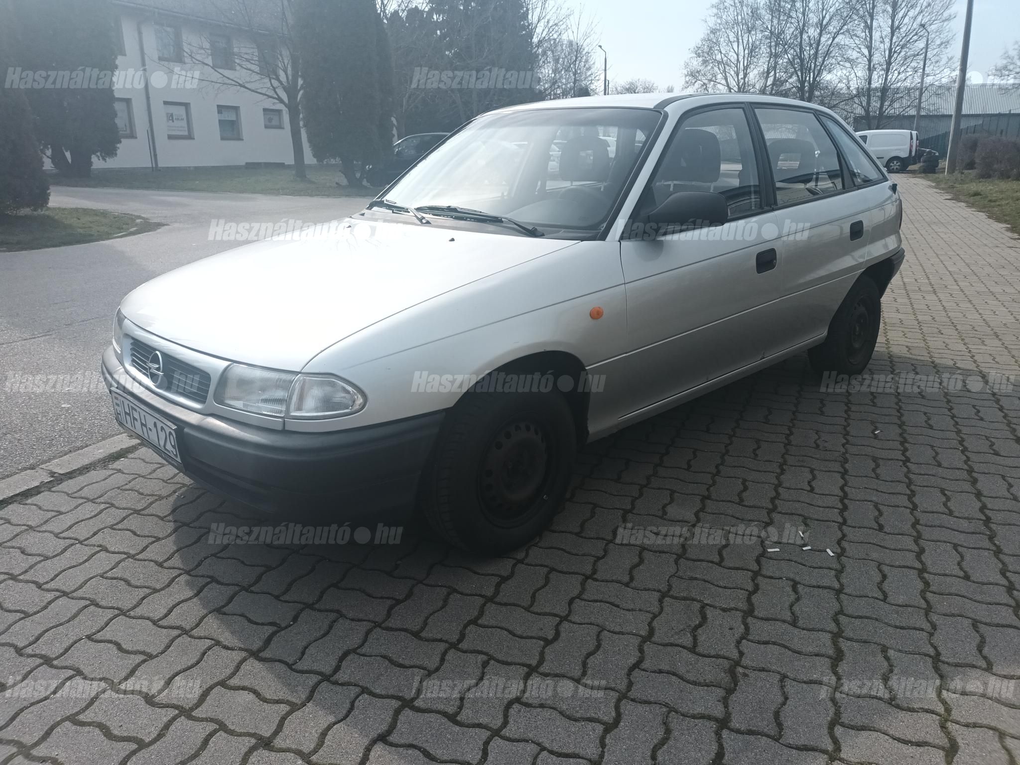 OPEL ASTRA F 2000/5 - 1