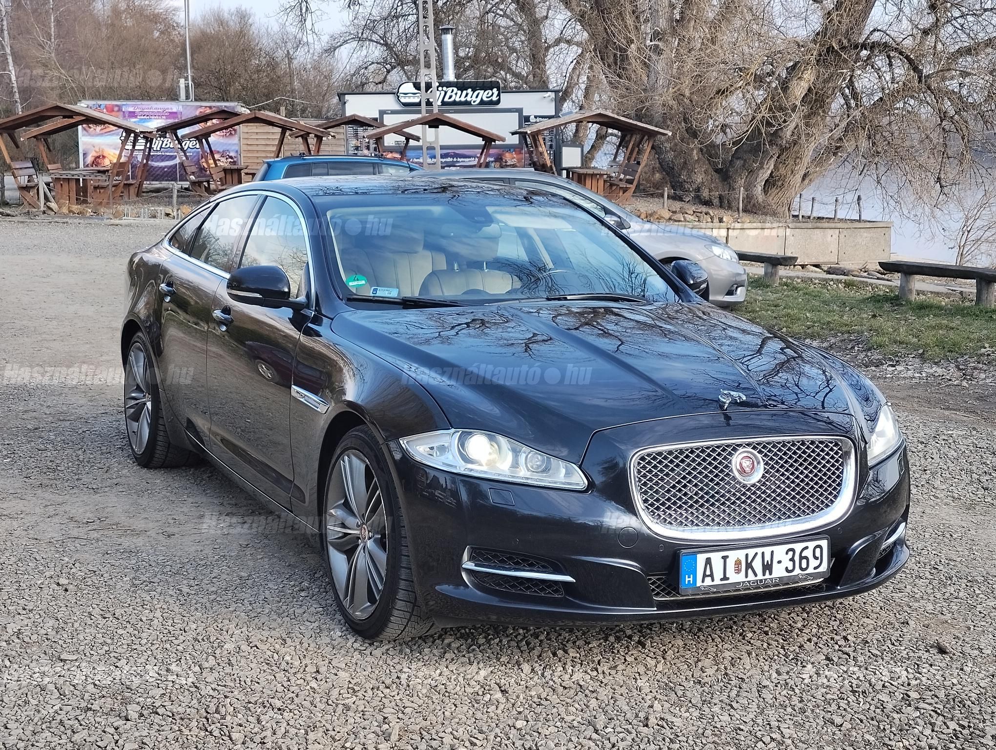 JAGUAR XJ 2011/12 - 1