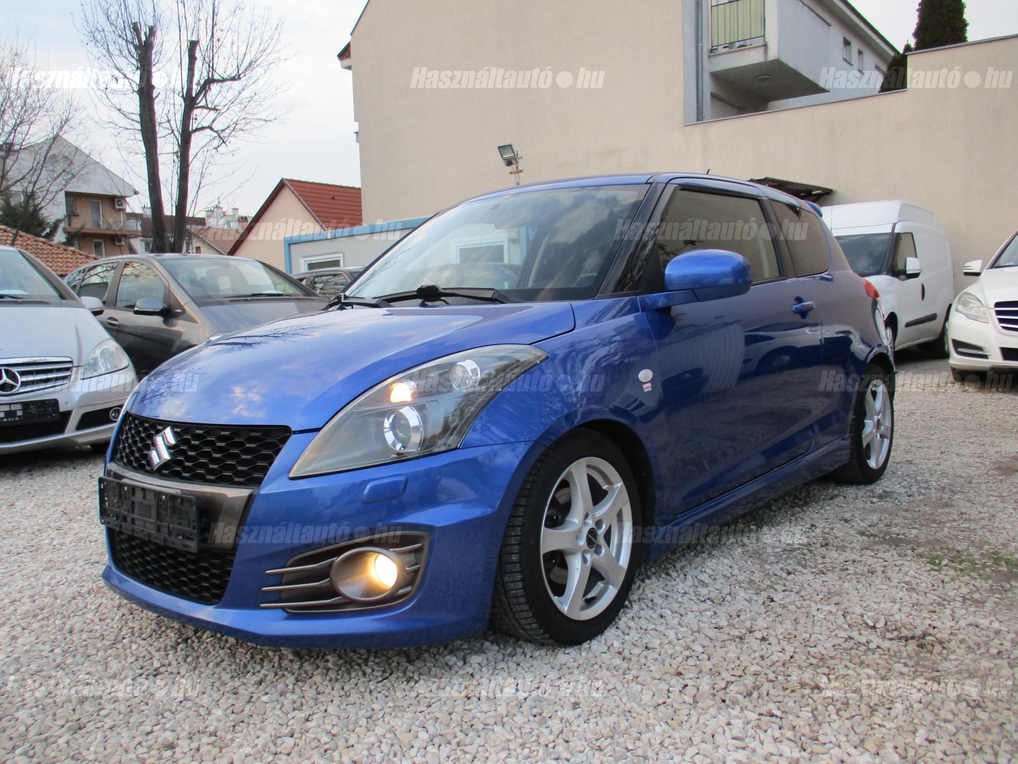 SUZUKI SWIFT 2016/6 - 1