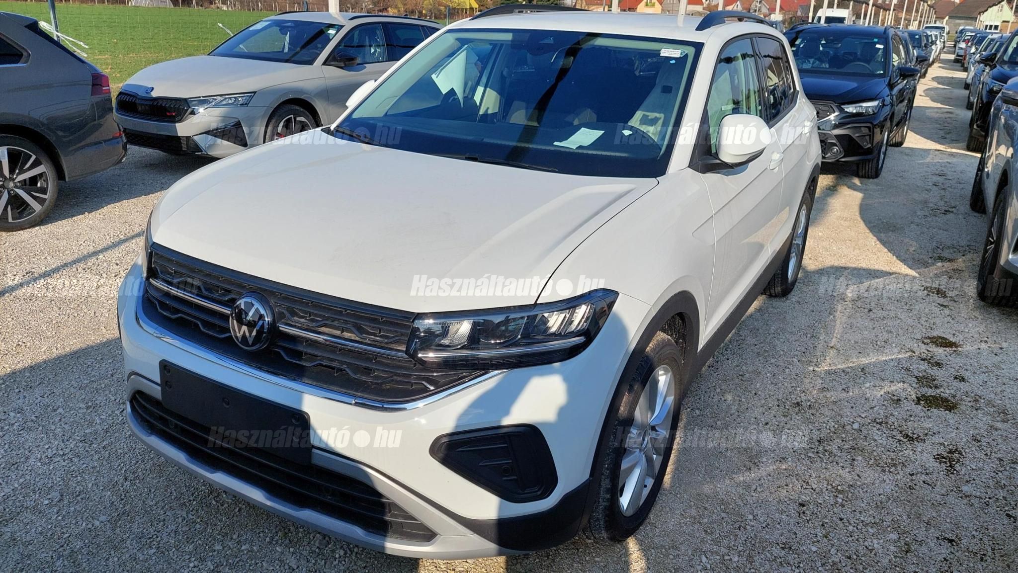 VOLKSWAGEN T-CROSS 2026/3 - 1