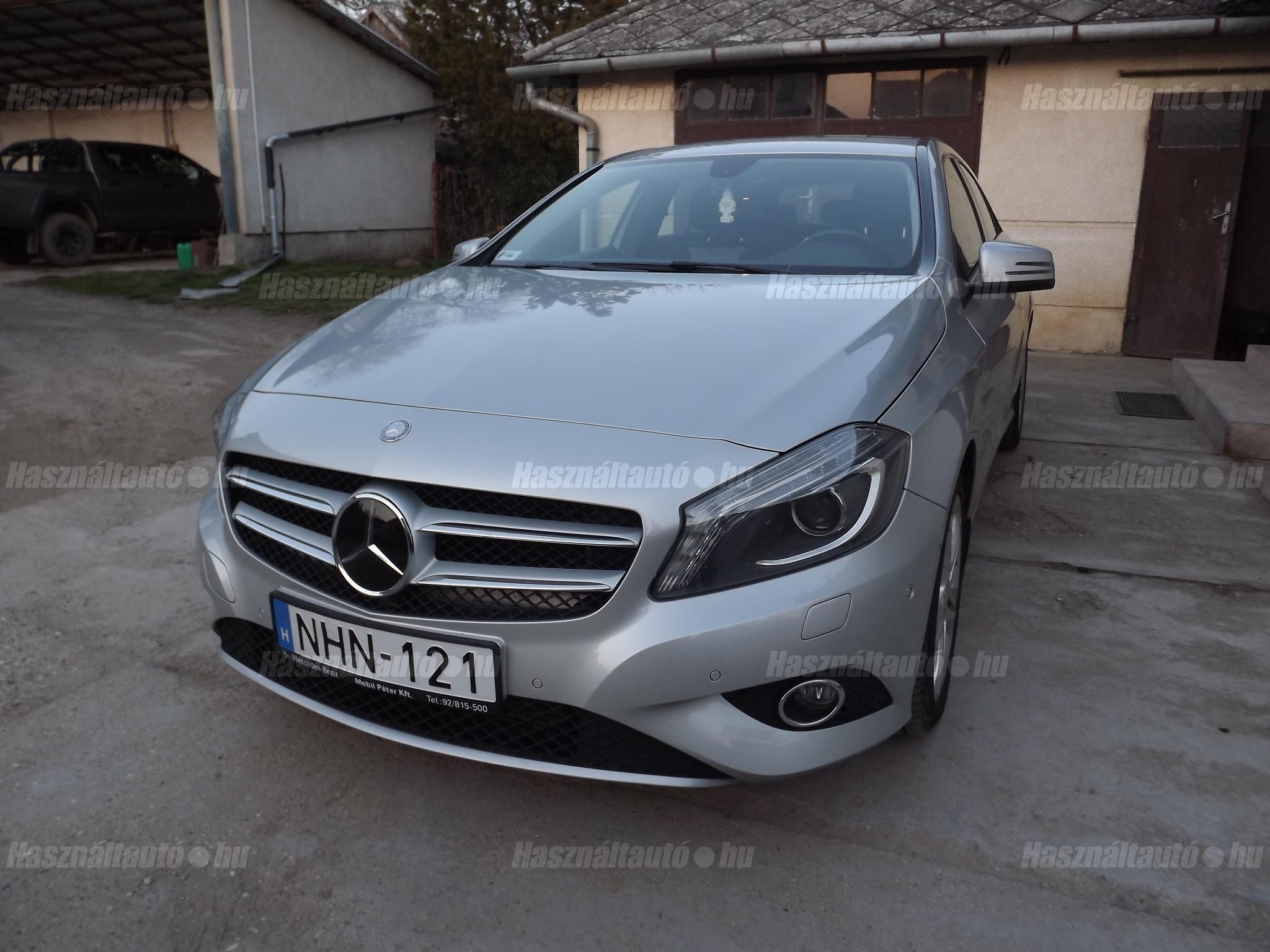 MERCEDES-BENZ A 180 2015/10 - 1