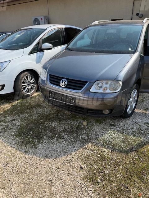VOLKSWAGEN TOURAN 2006/7 - 1