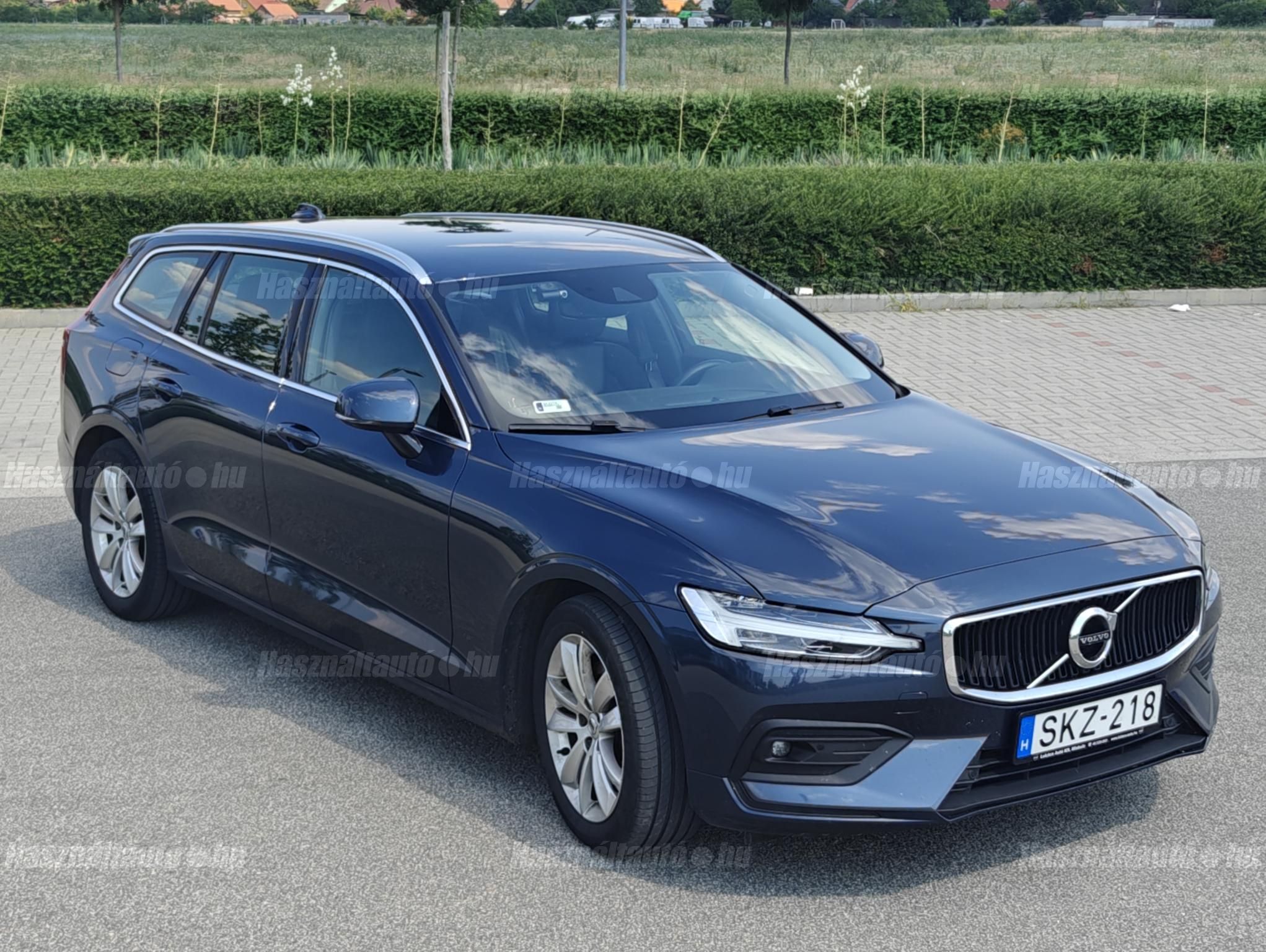 VOLVO V60 2021/1 - 1