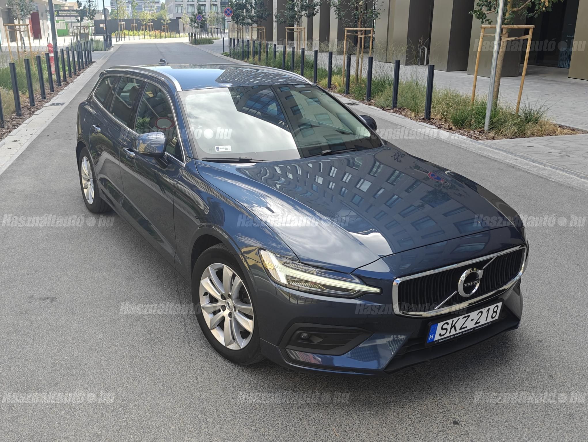 VOLVO V60 2021/1 - 1