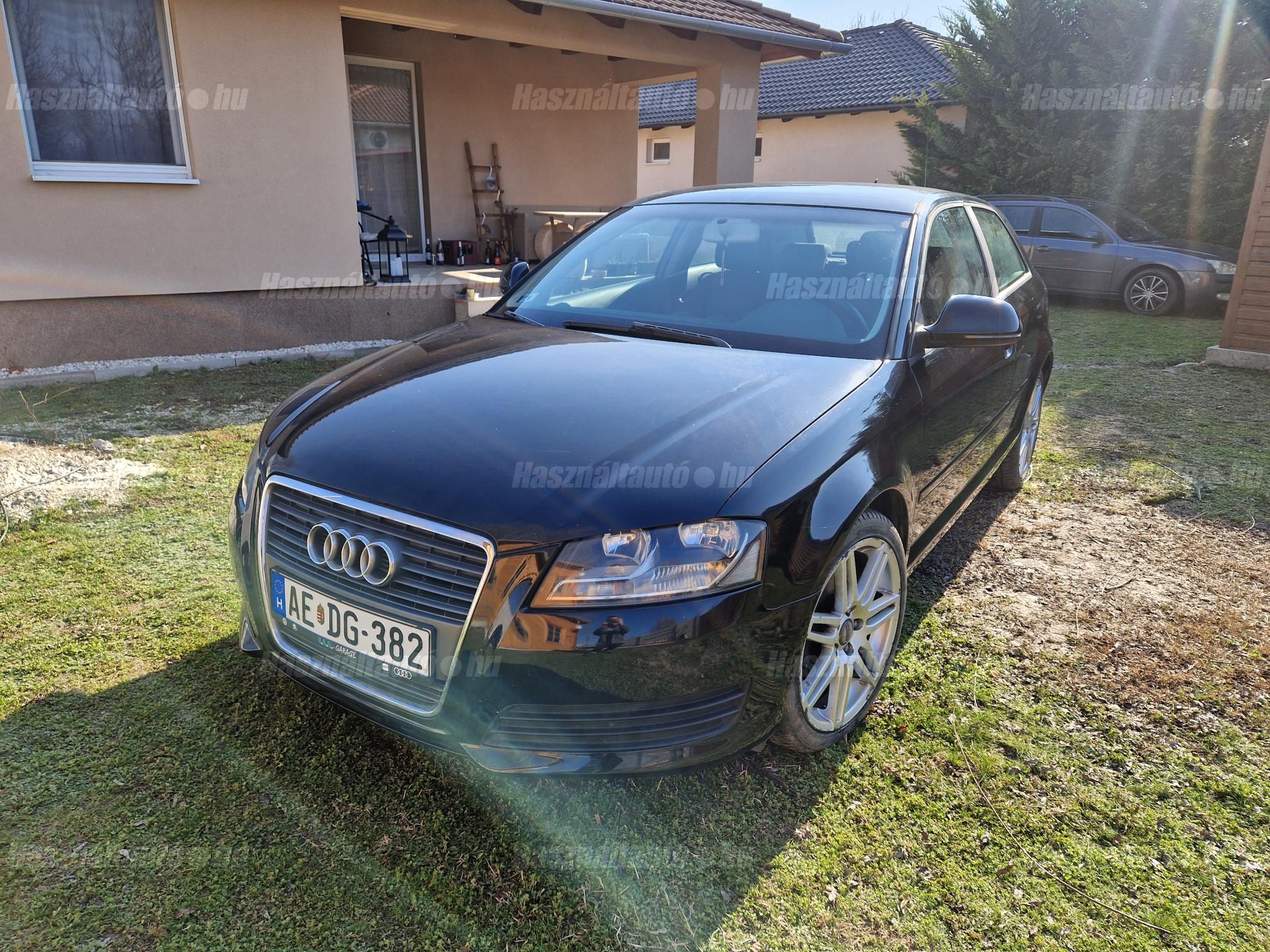 AUDI A3 2010/3 - 1