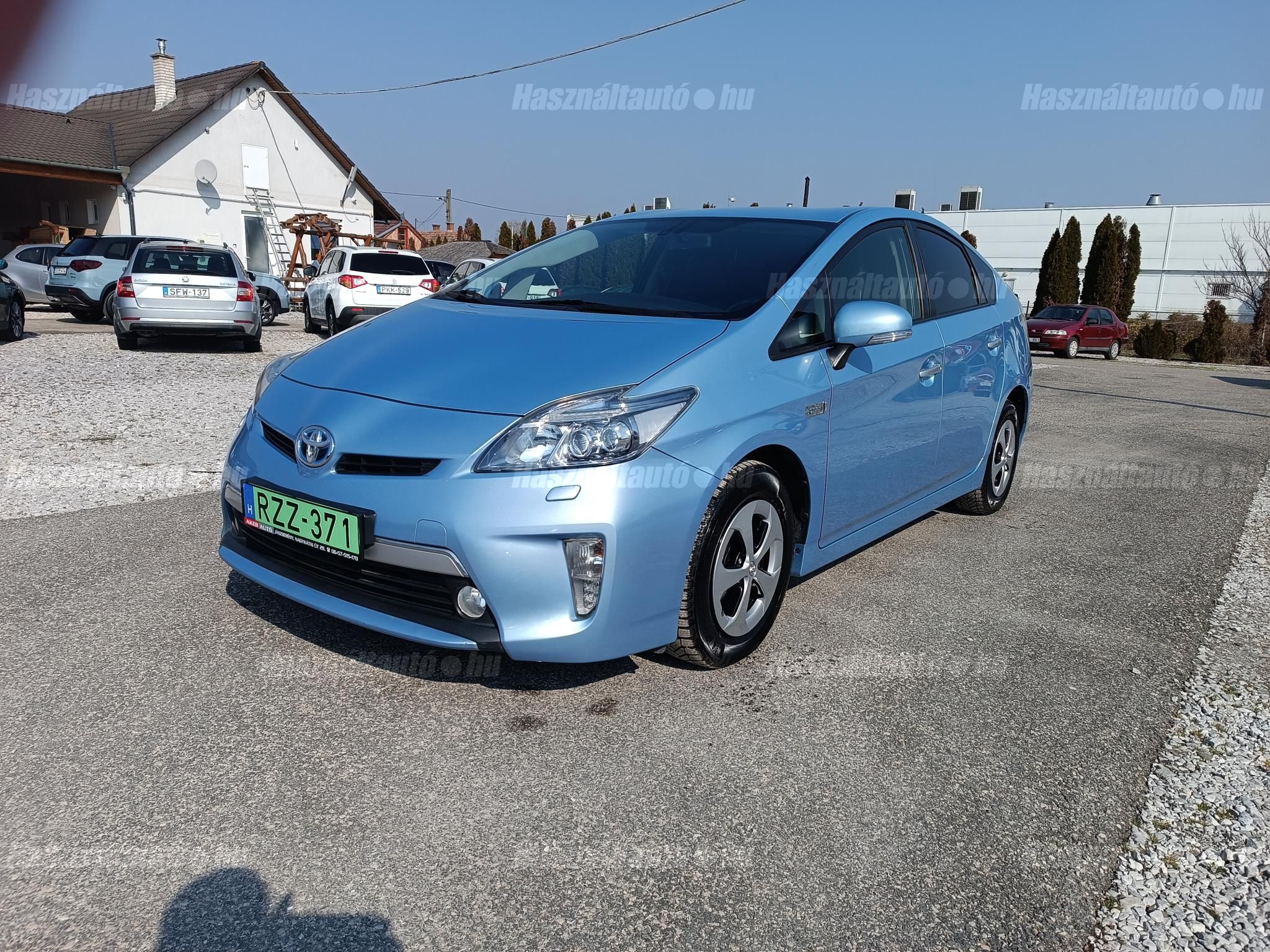 TOYOTA PRIUS 2013/11 - 1