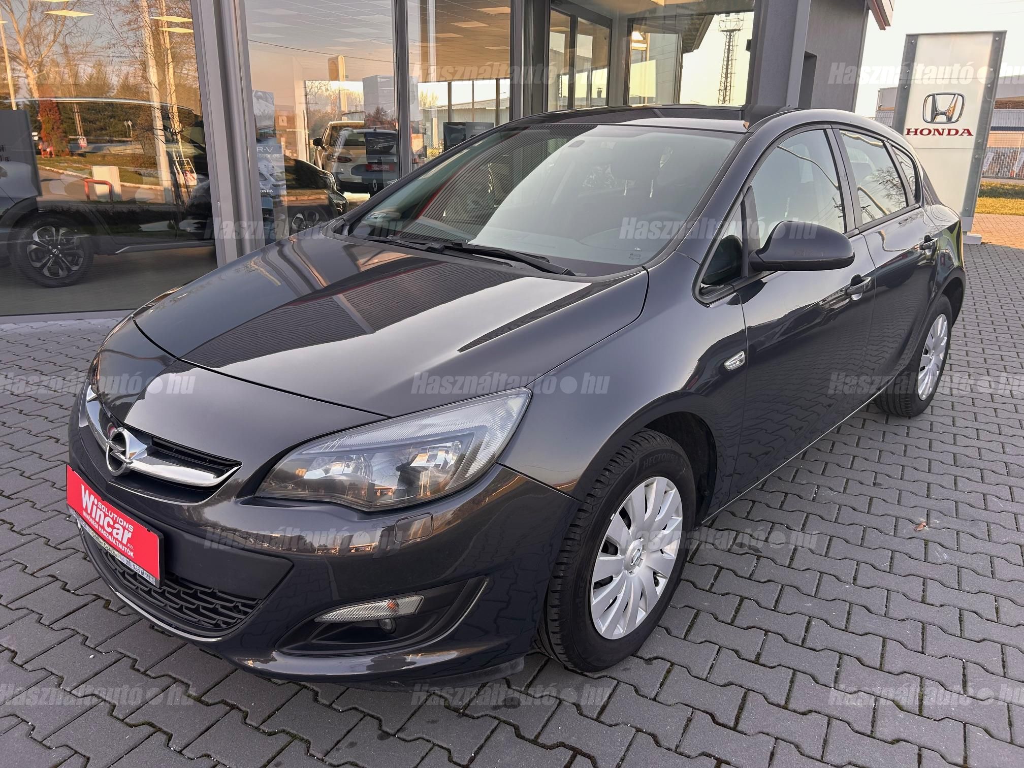 OPEL ASTRA J 2015/4 - 1