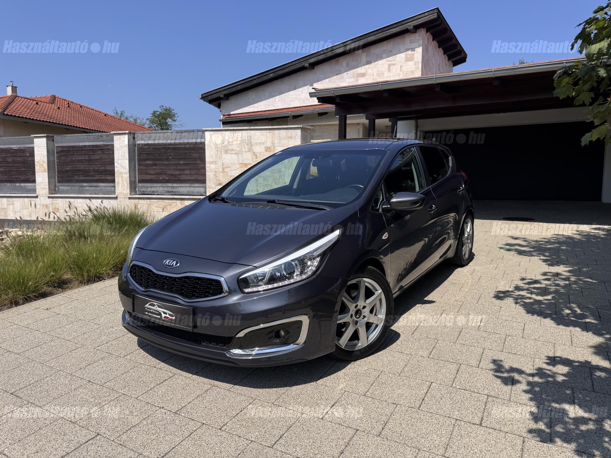 KIA CEE'D 2016/4 - 1