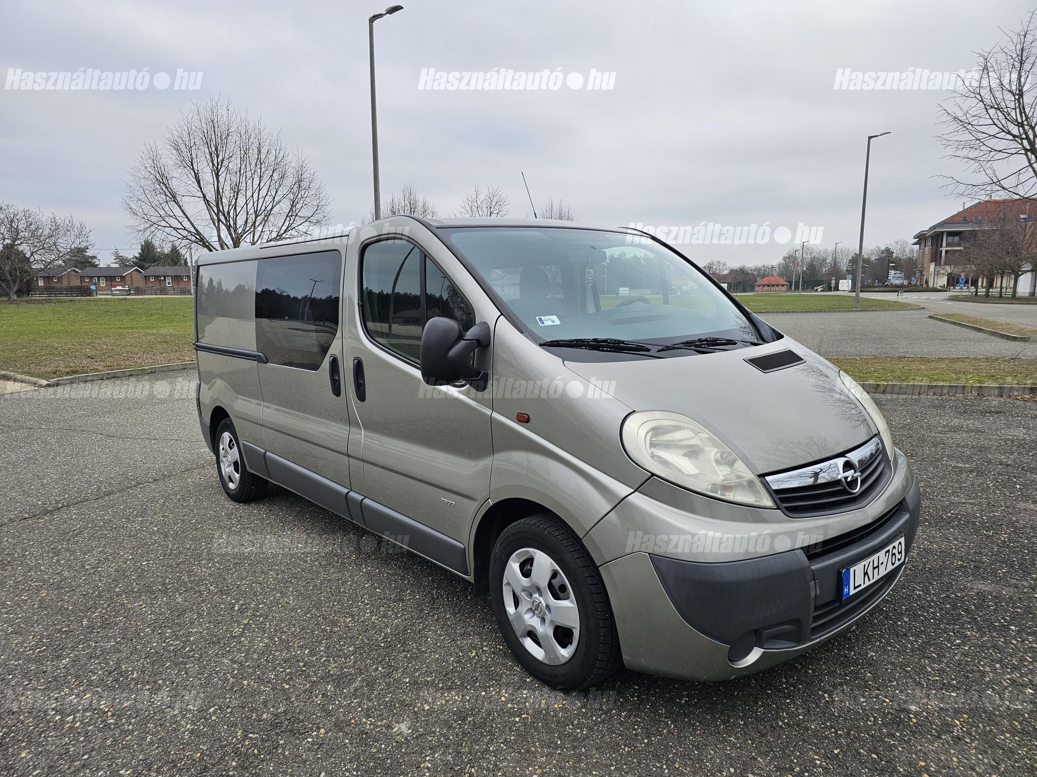 OPEL VIVARO 2009/3 - 1