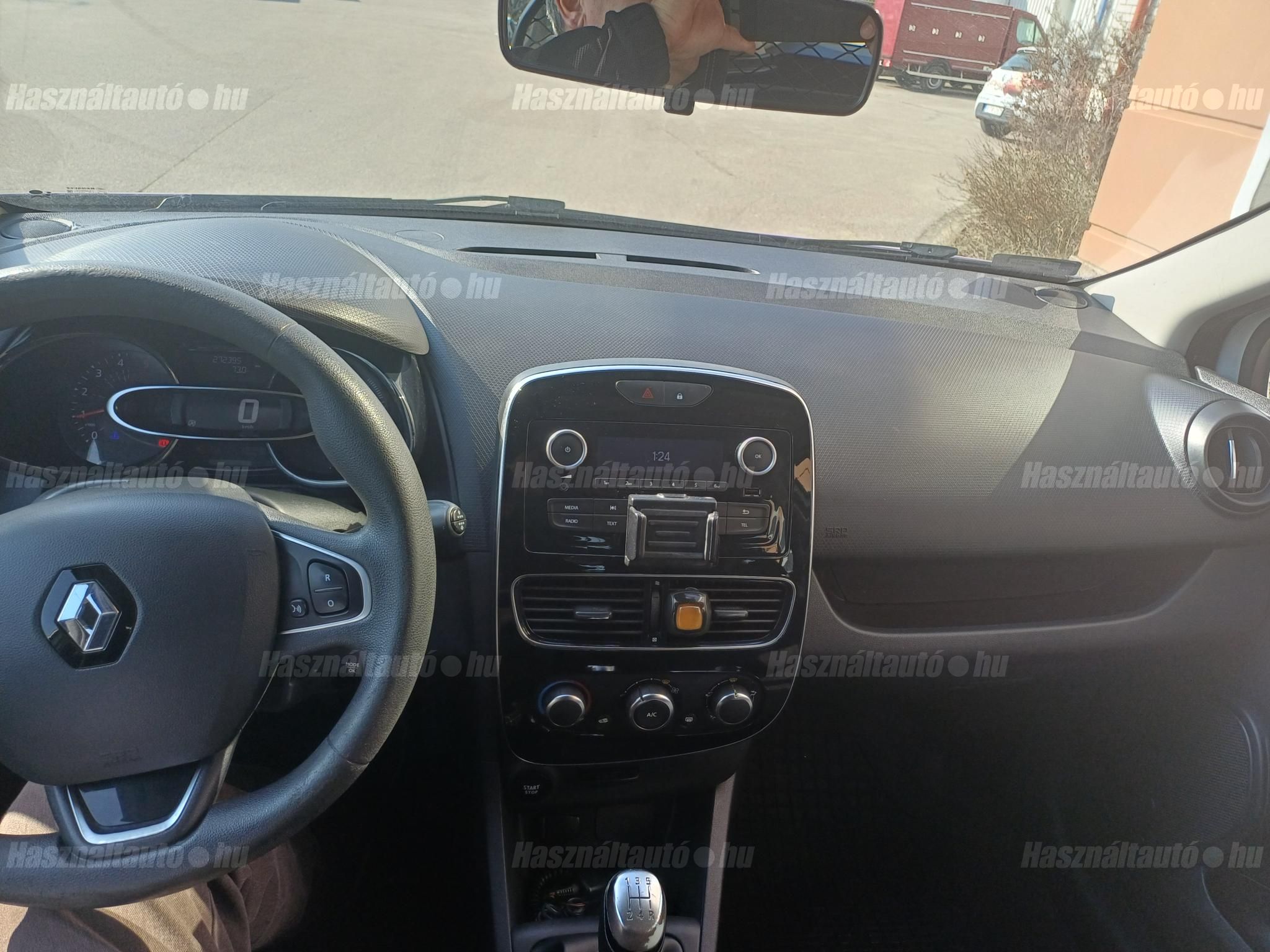 RENAULT CLIO 2019/5 - 1