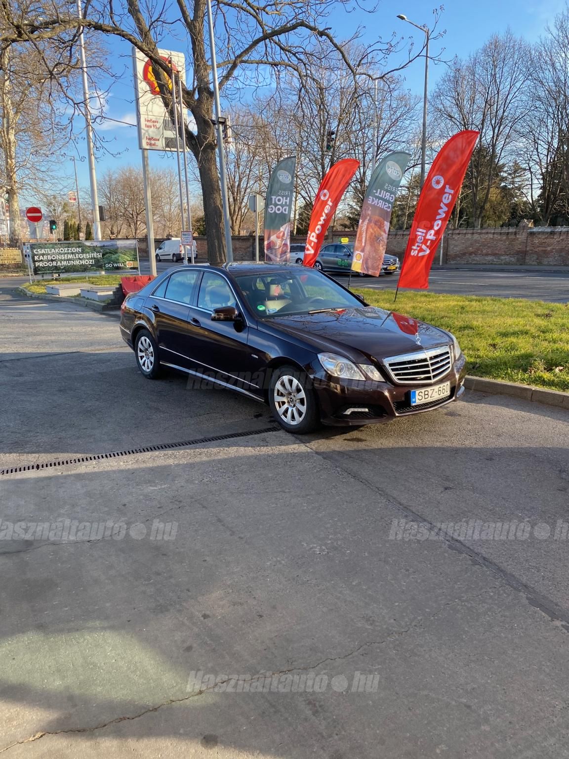 MERCEDES-BENZ E 220 2009/5 - 1