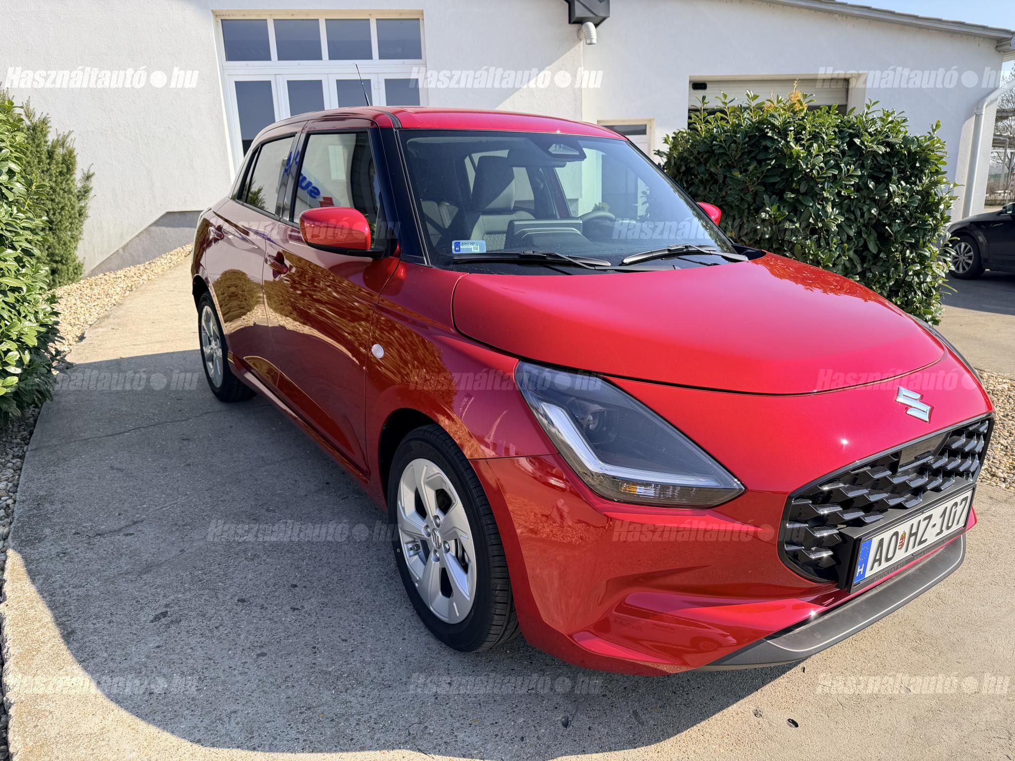 SUZUKI SWIFT 2025/10 - 1