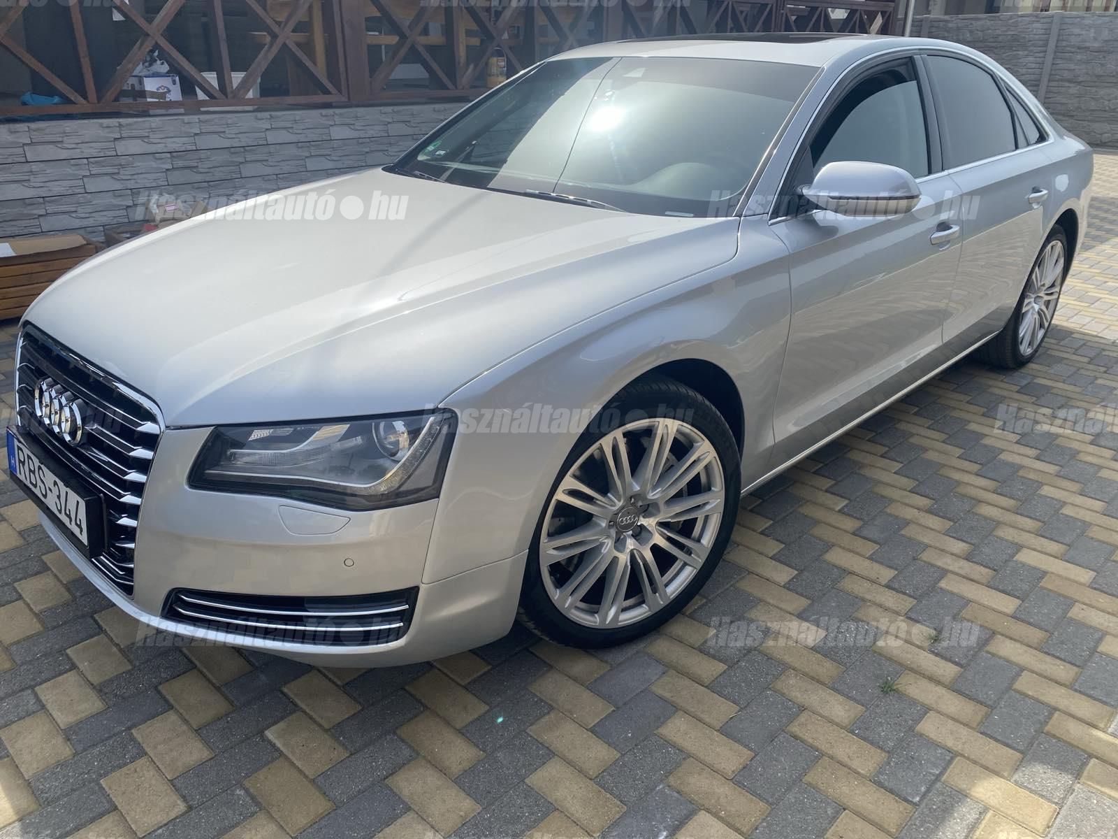 AUDI A8 2010/4 - 1
