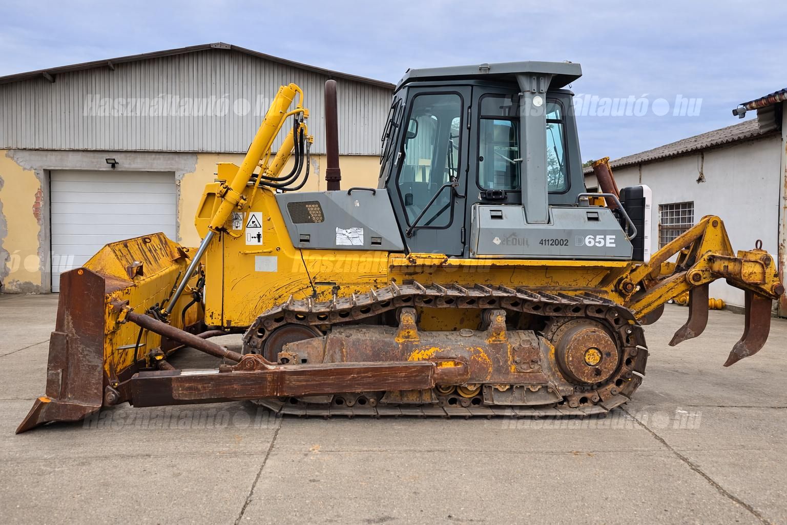 KOMATSU 1998 - 1