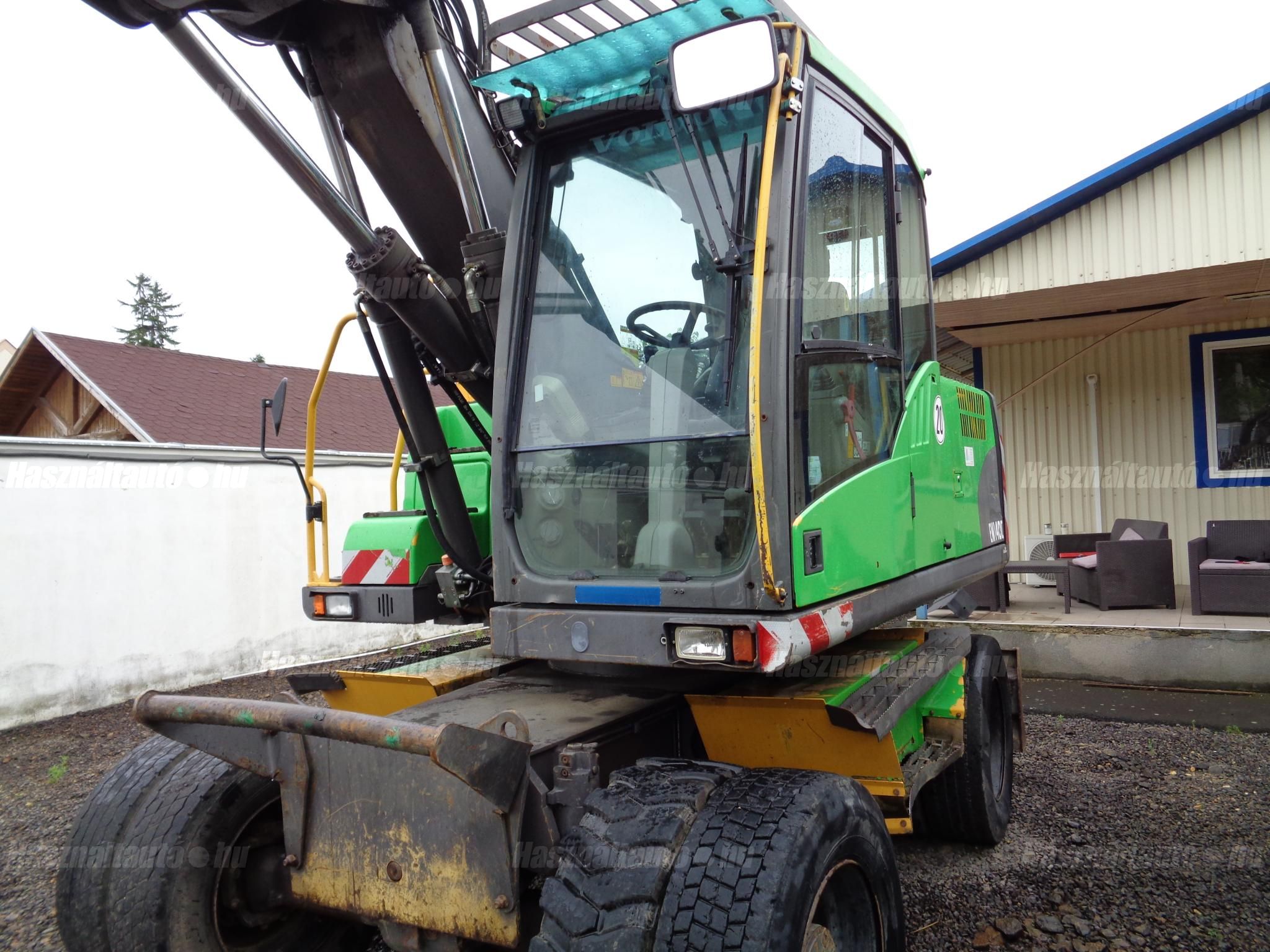 VOLVO 2009 - 1