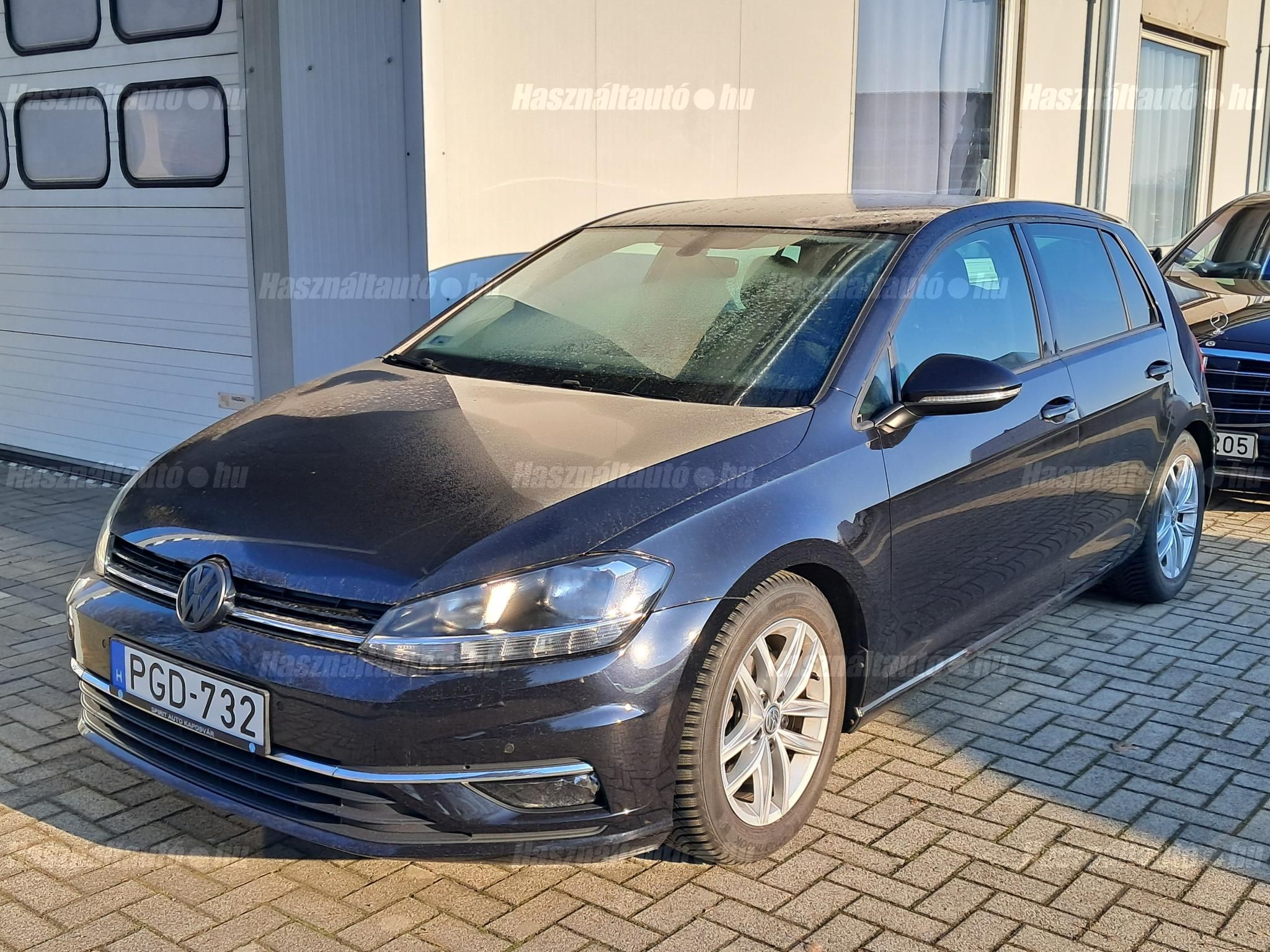 VOLKSWAGEN GOLF 2017/8 - 1