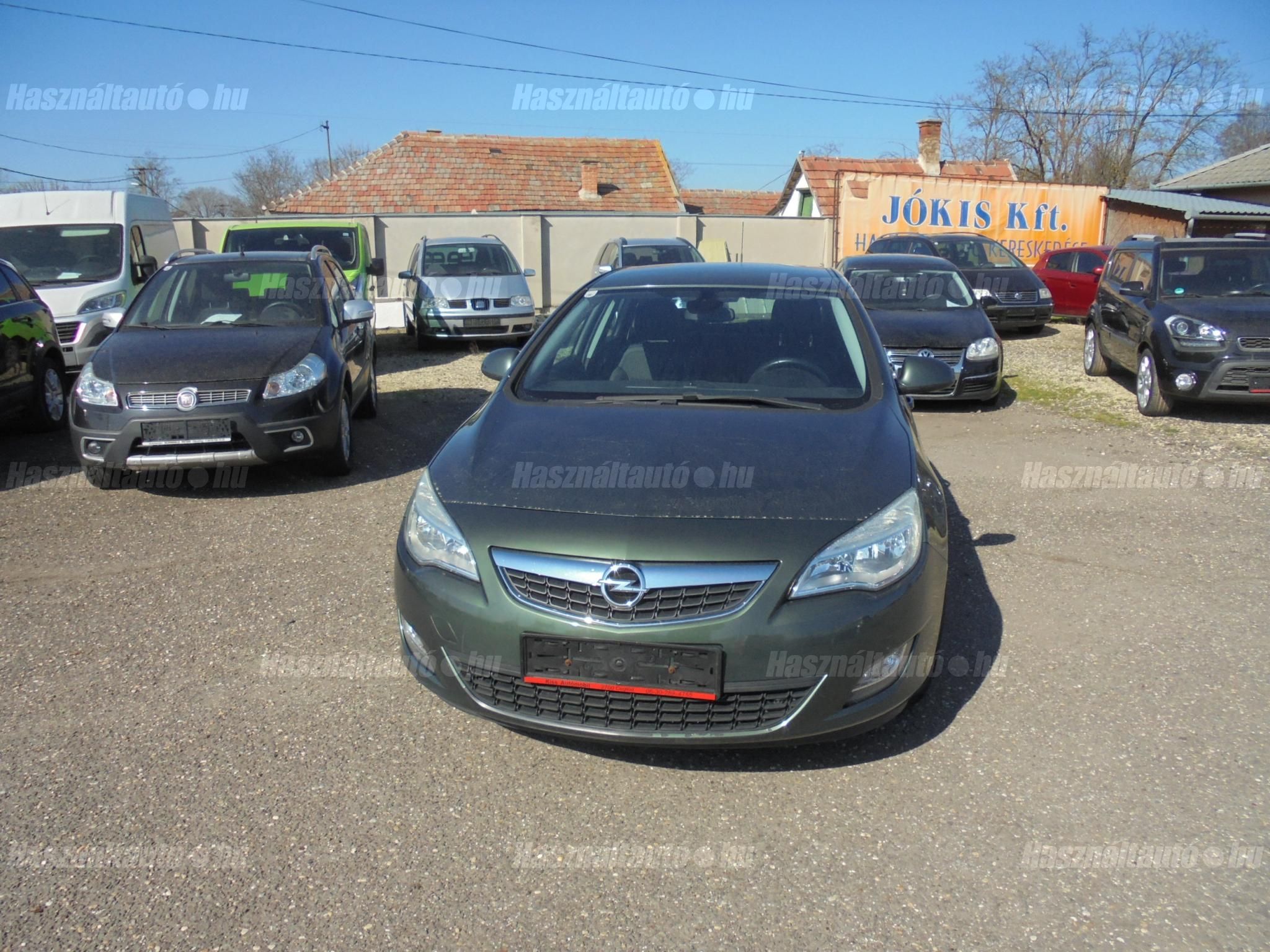 OPEL ASTRA J 2010/10 - 1