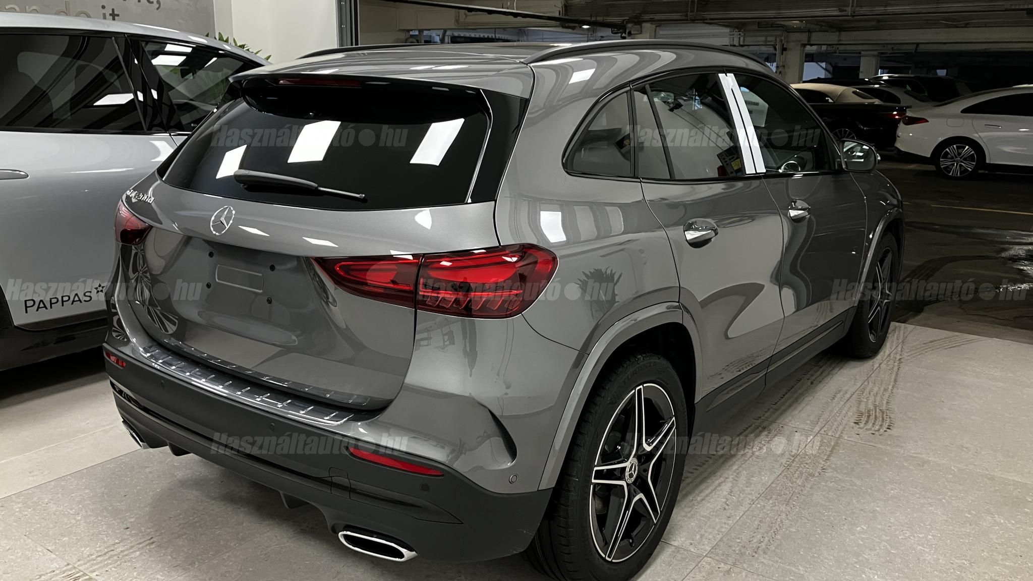 MERCEDES-BENZ GLA 200 2025/12 - 1