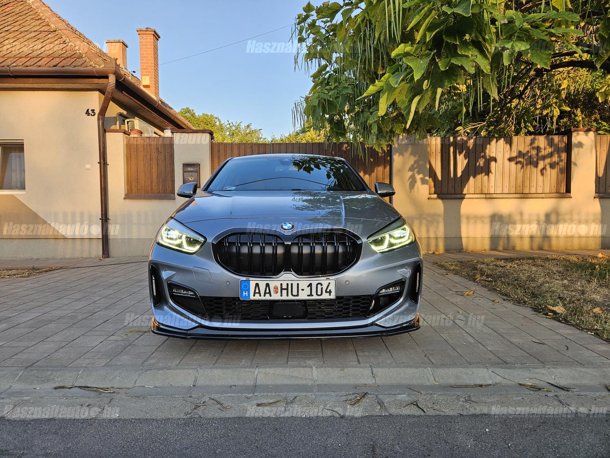 BMW 118 2022/12 - 1