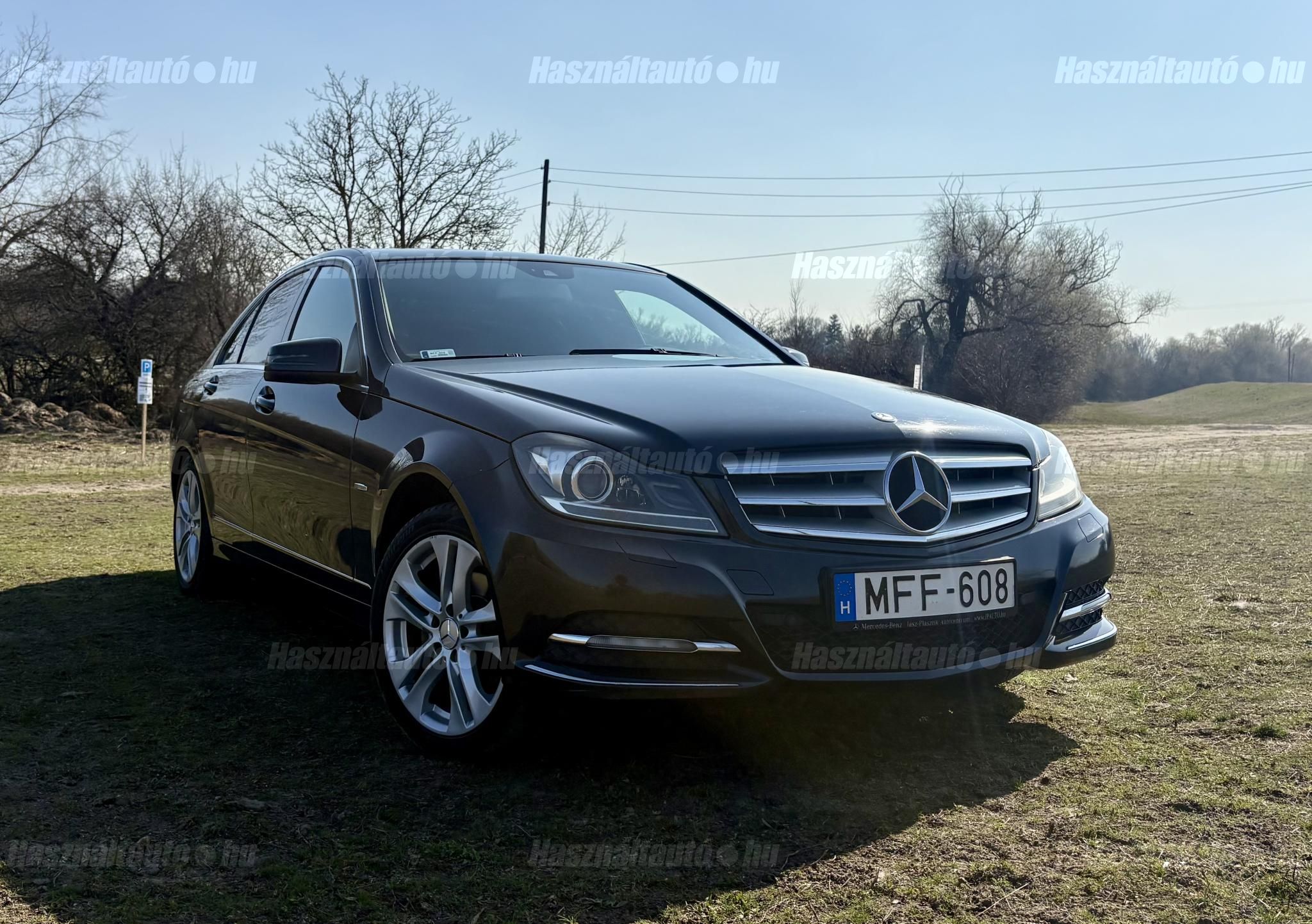 MERCEDES-BENZ C-OSZTÁLY 2012/9 - 1