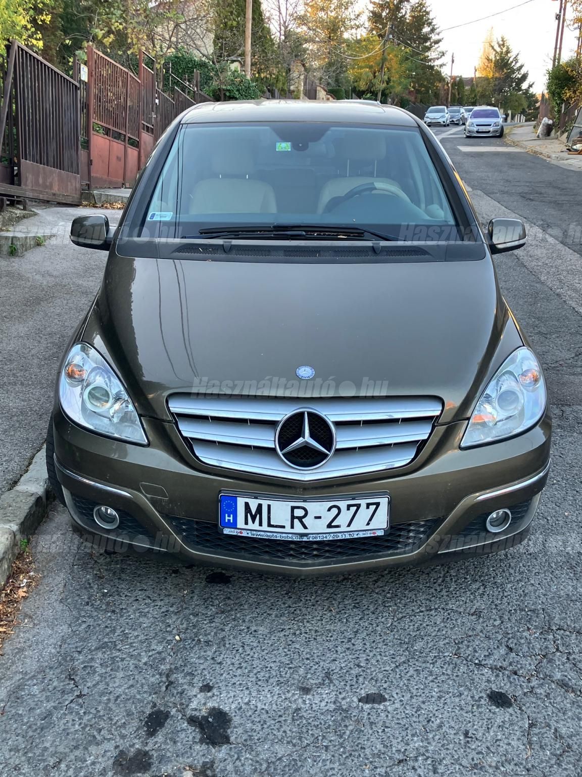 MERCEDES-BENZ B 200 2010 - 1