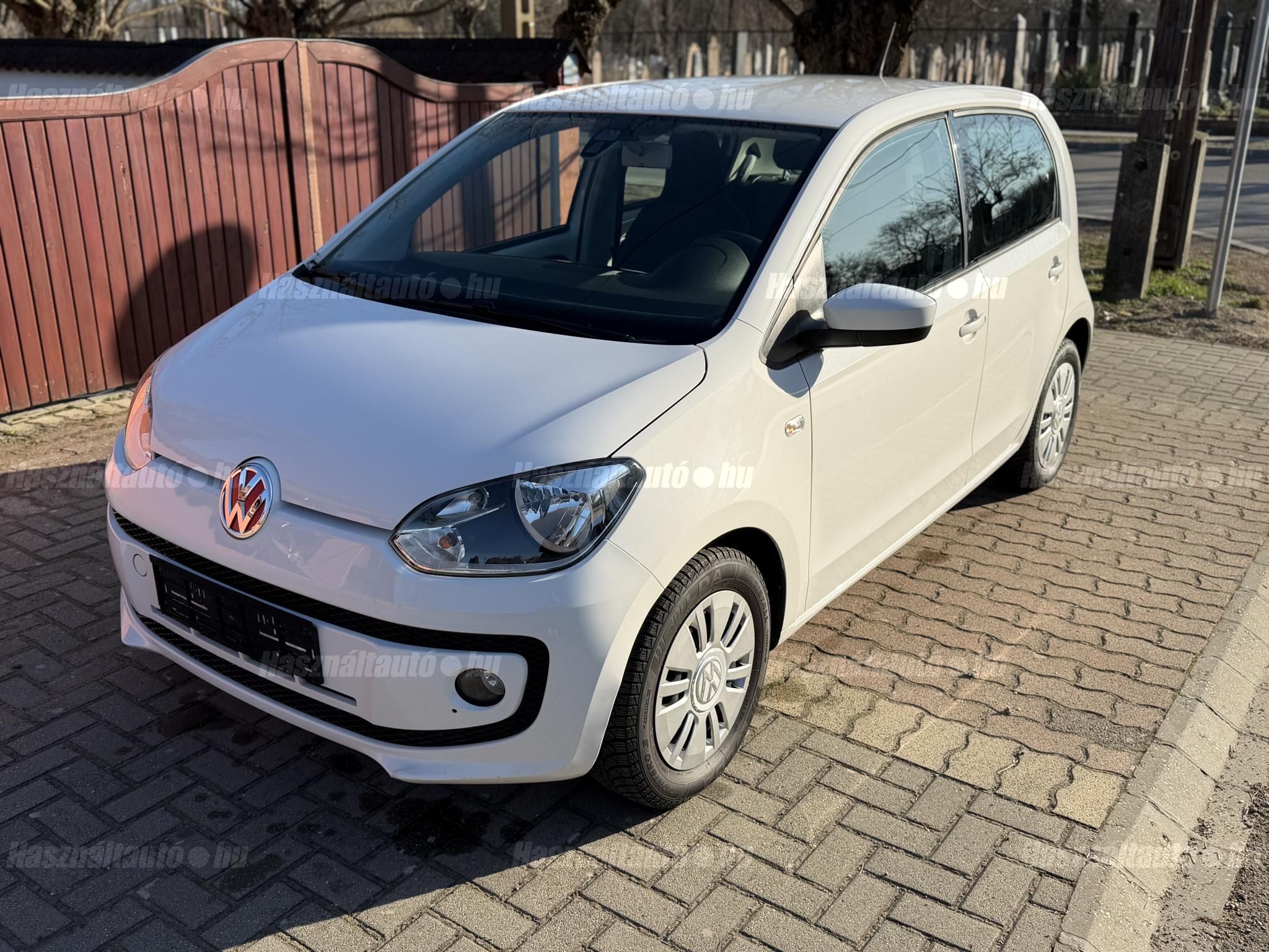 VOLKSWAGEN UP 2013/8 - 1