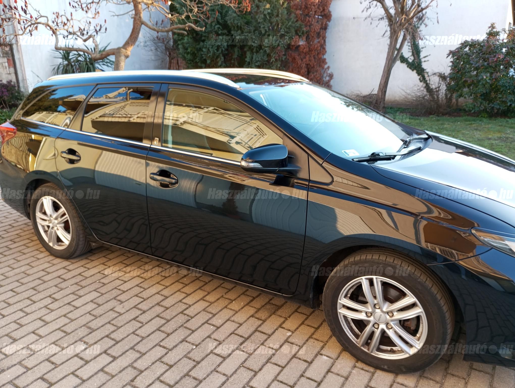 TOYOTA AURIS 2018/7 - 1