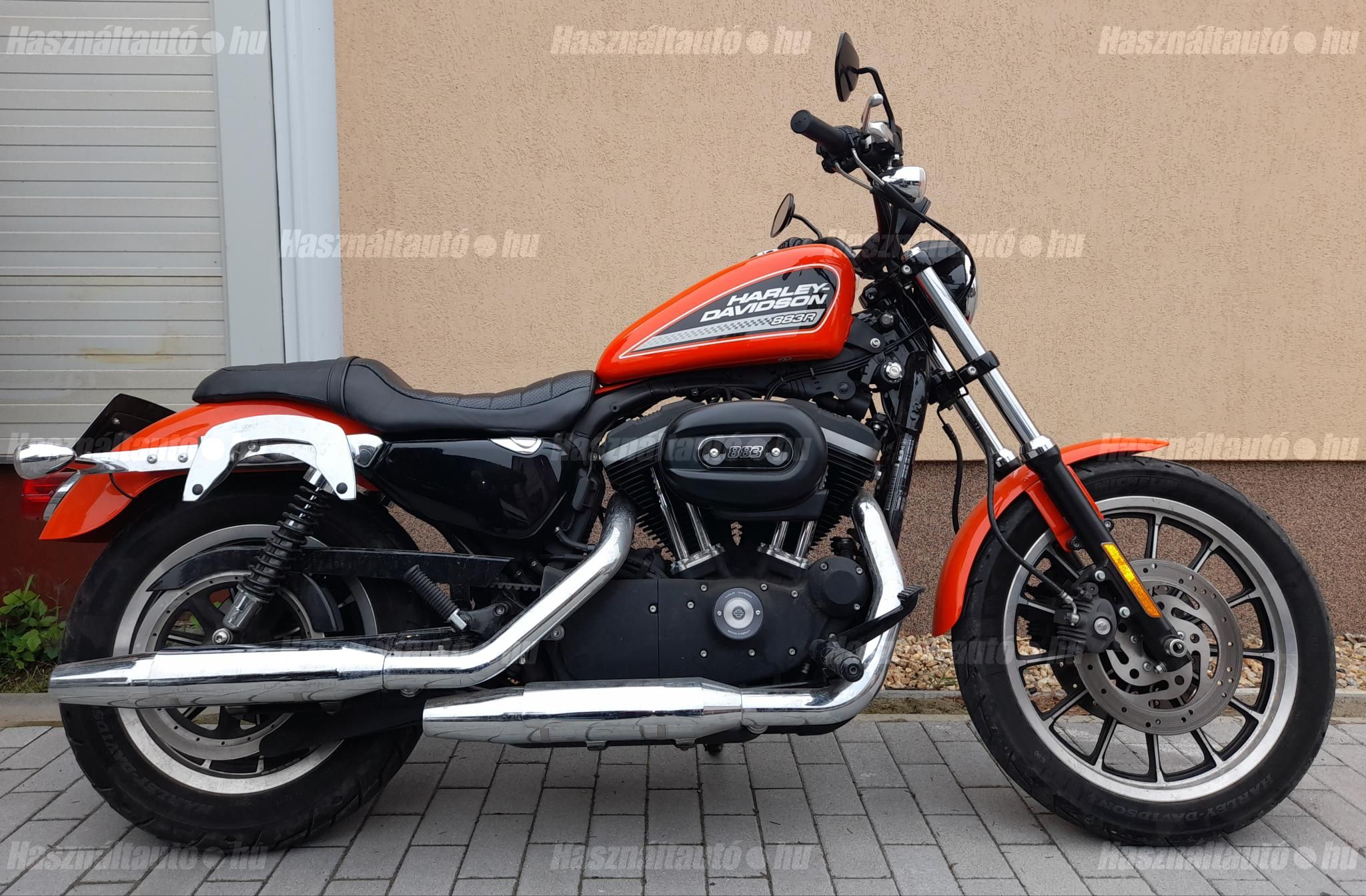 HARLEY-DAVIDSON SPORTSTER 883 R 2012/10 - 1