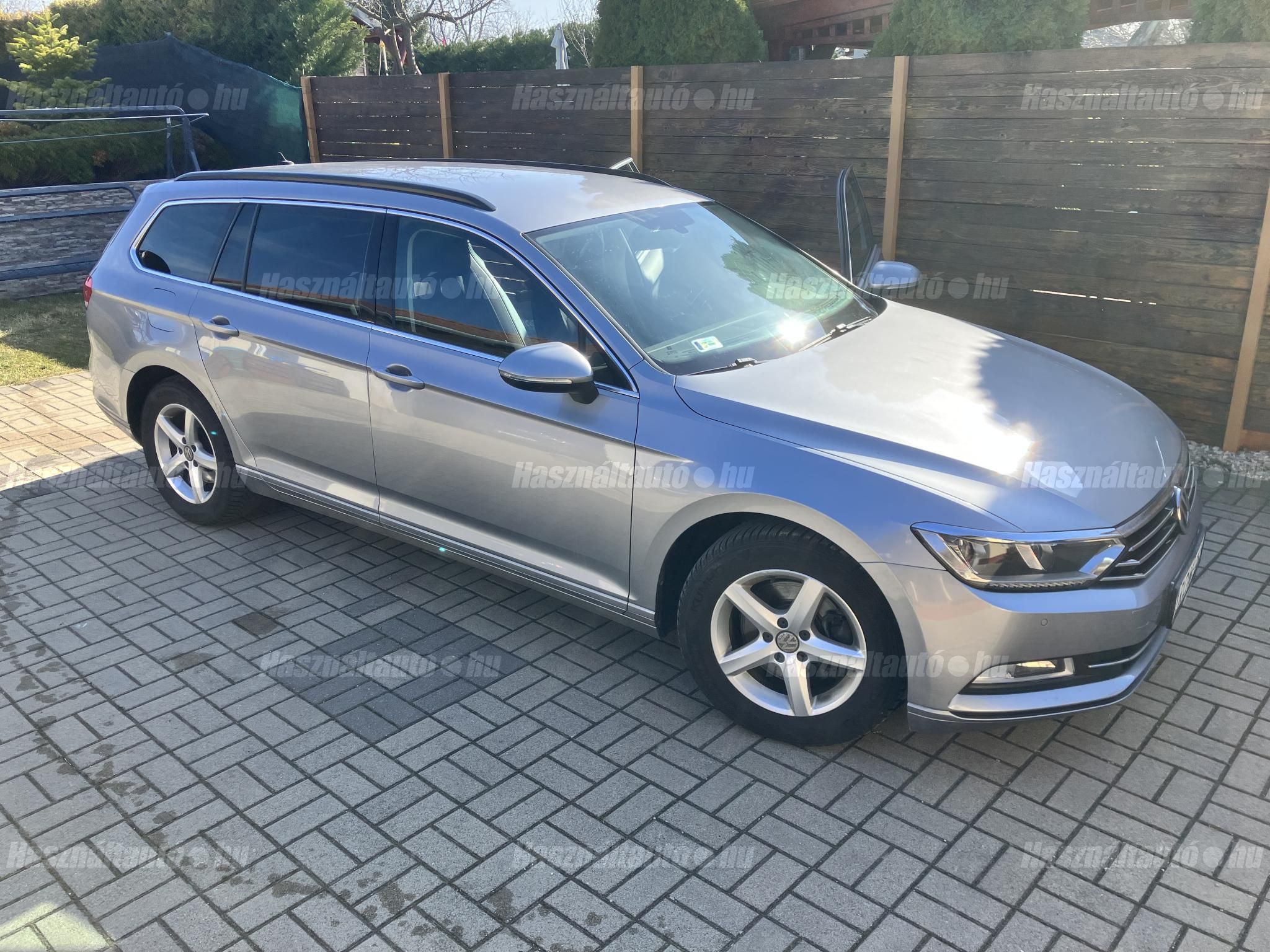 VOLKSWAGEN PASSAT 2018/10 - 1