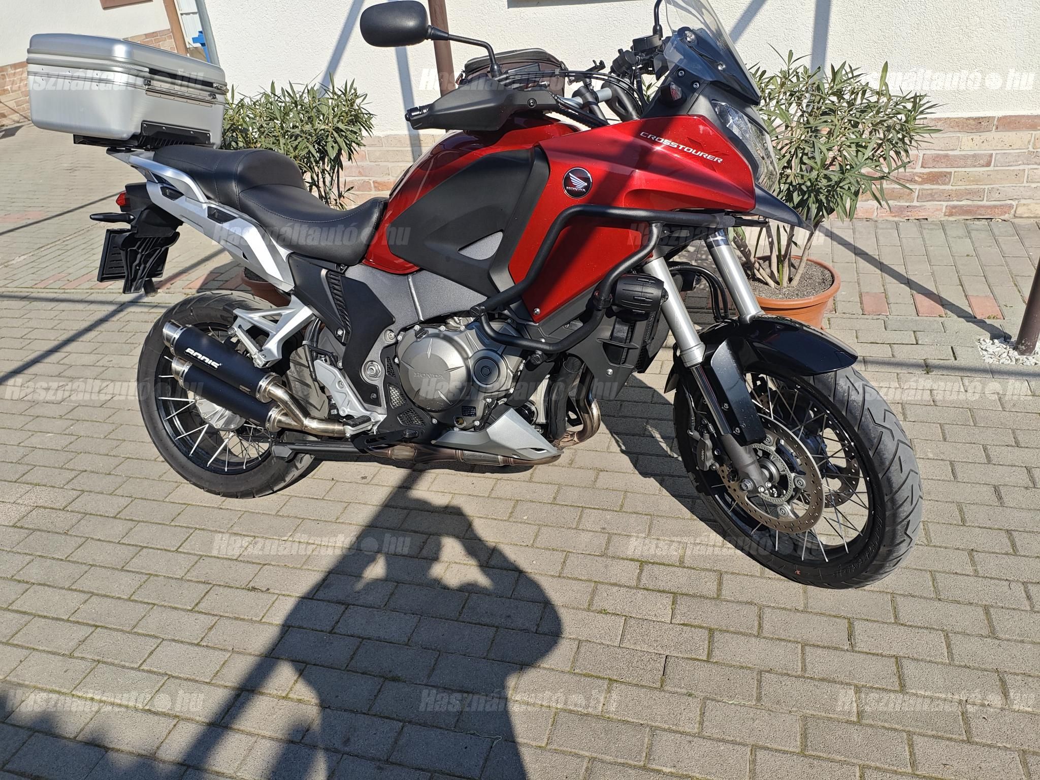 HONDA VFR 1200 X 2013/7 - 1