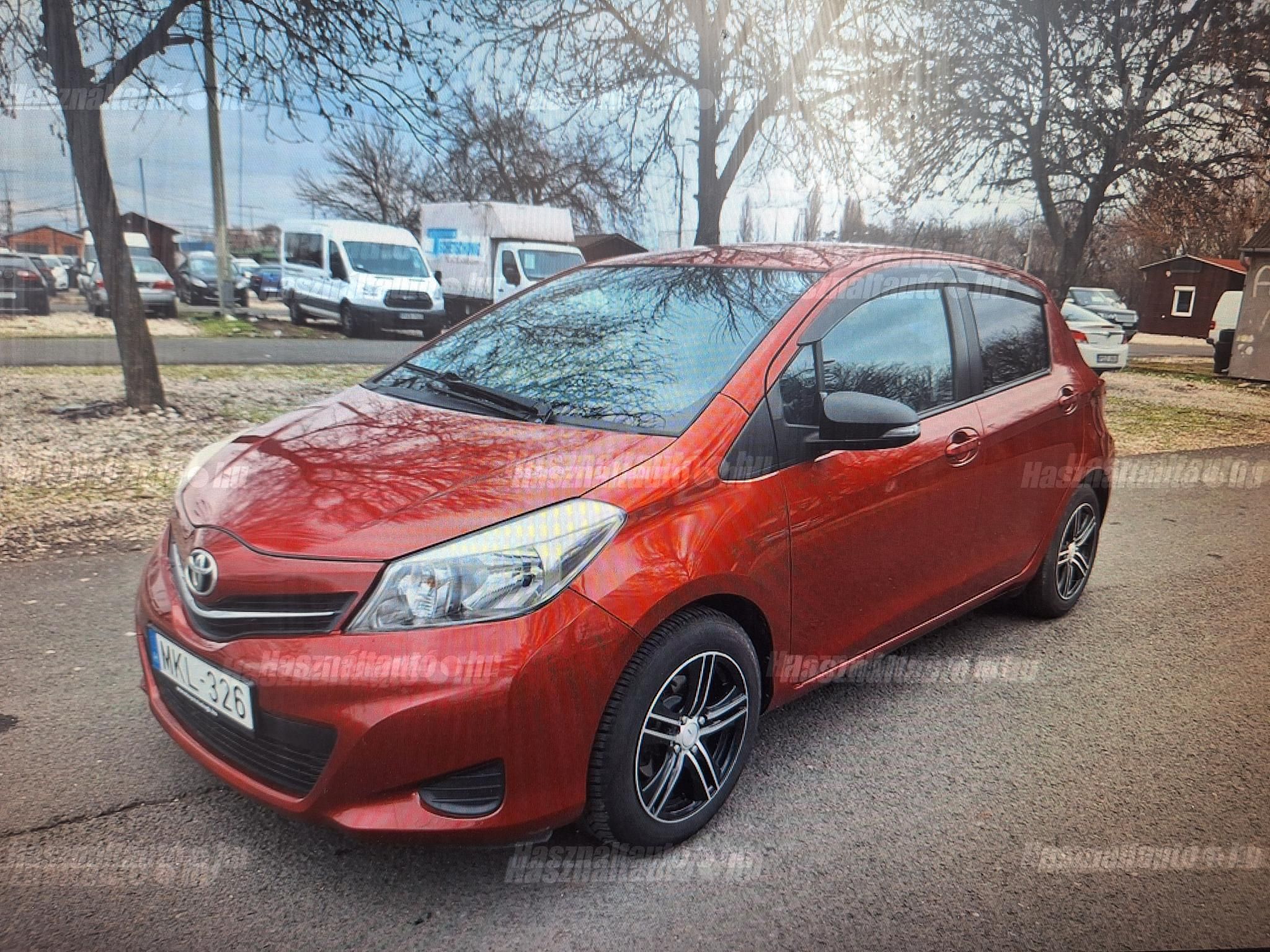 TOYOTA YARIS 2013/7 - 1