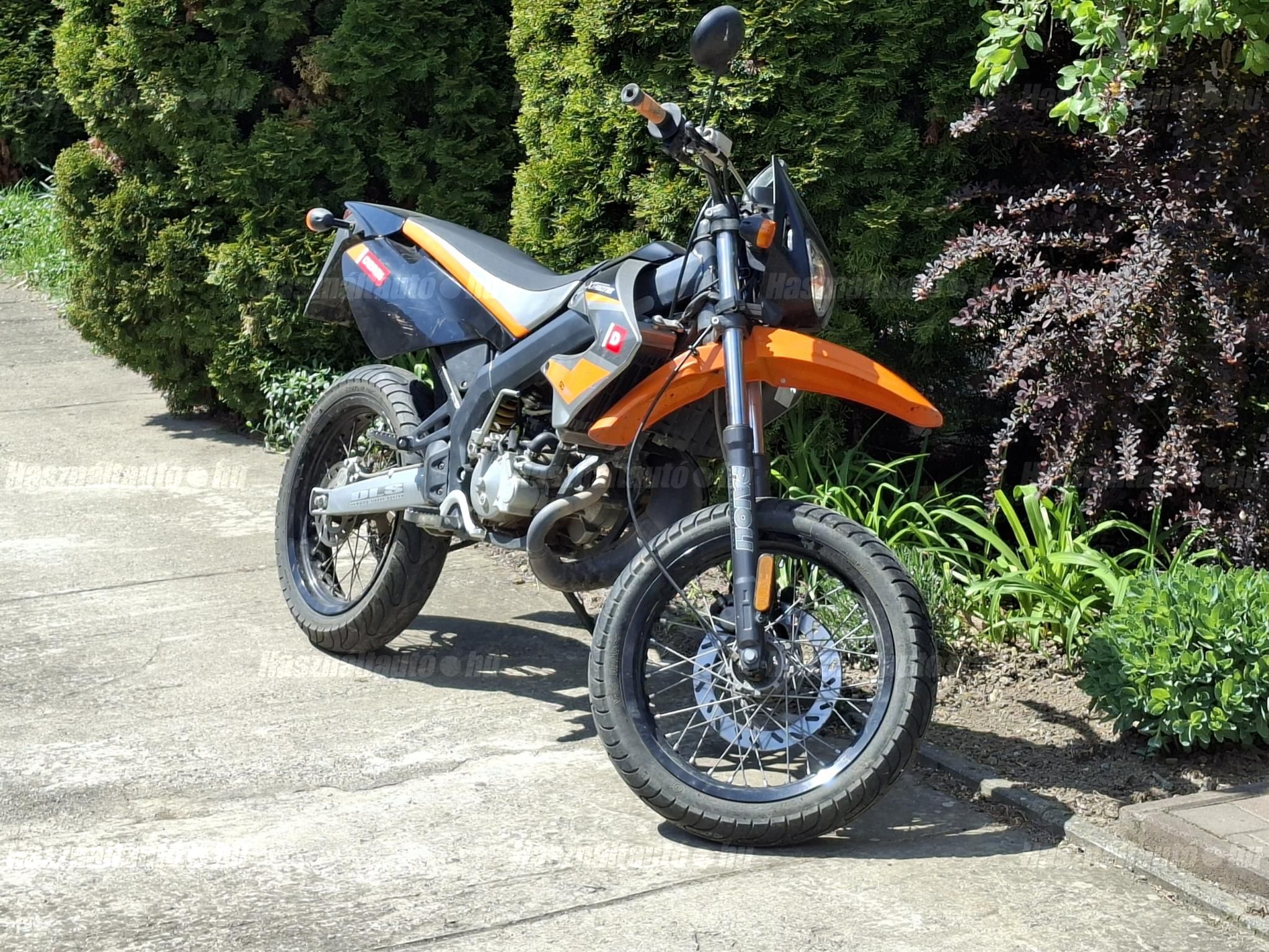 DERBI SM X-TREME 2009/9 - 1