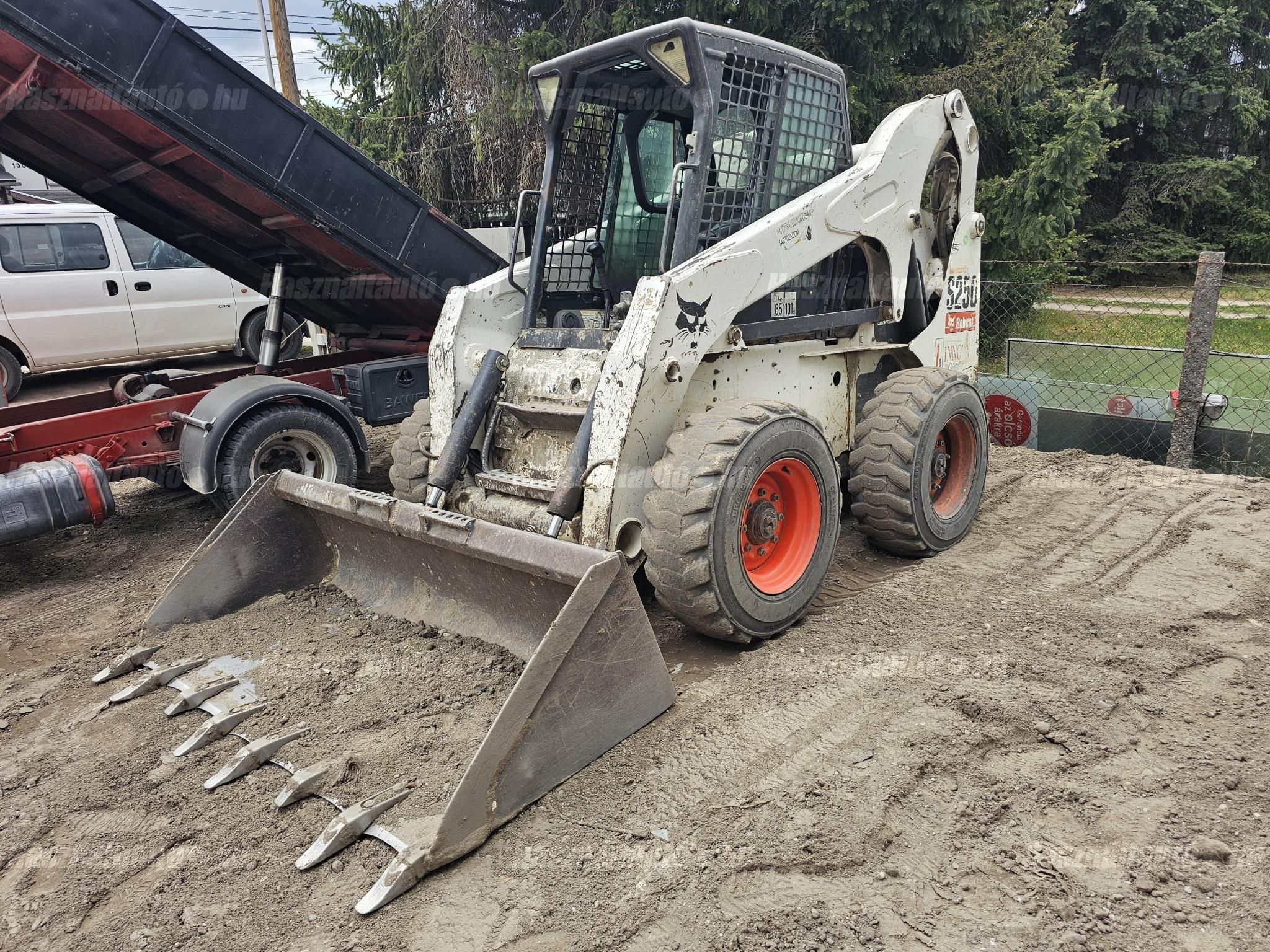 BOBCAT 2006/5 - 1