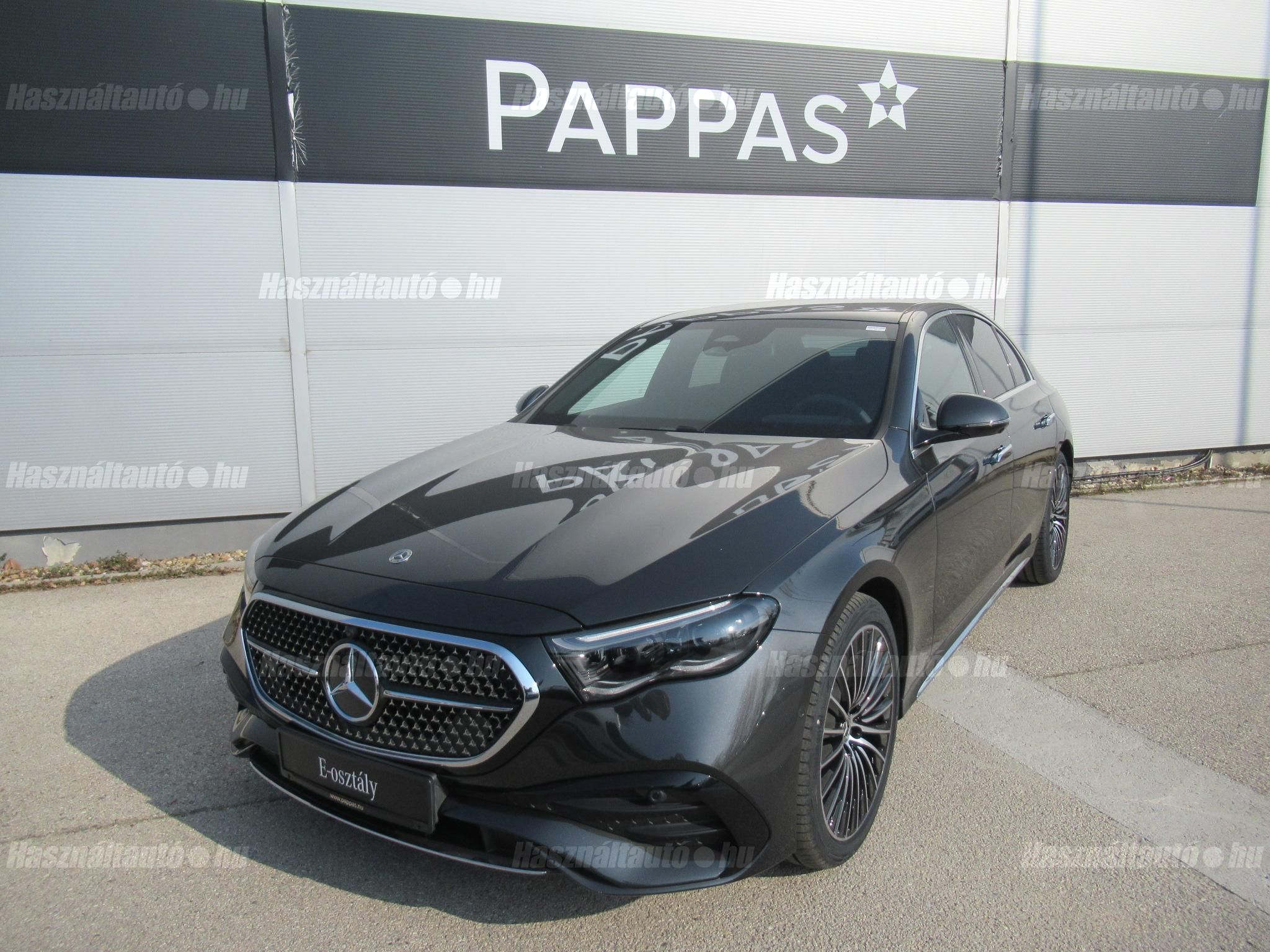 MERCEDES-BENZ E 220 2026 - 1