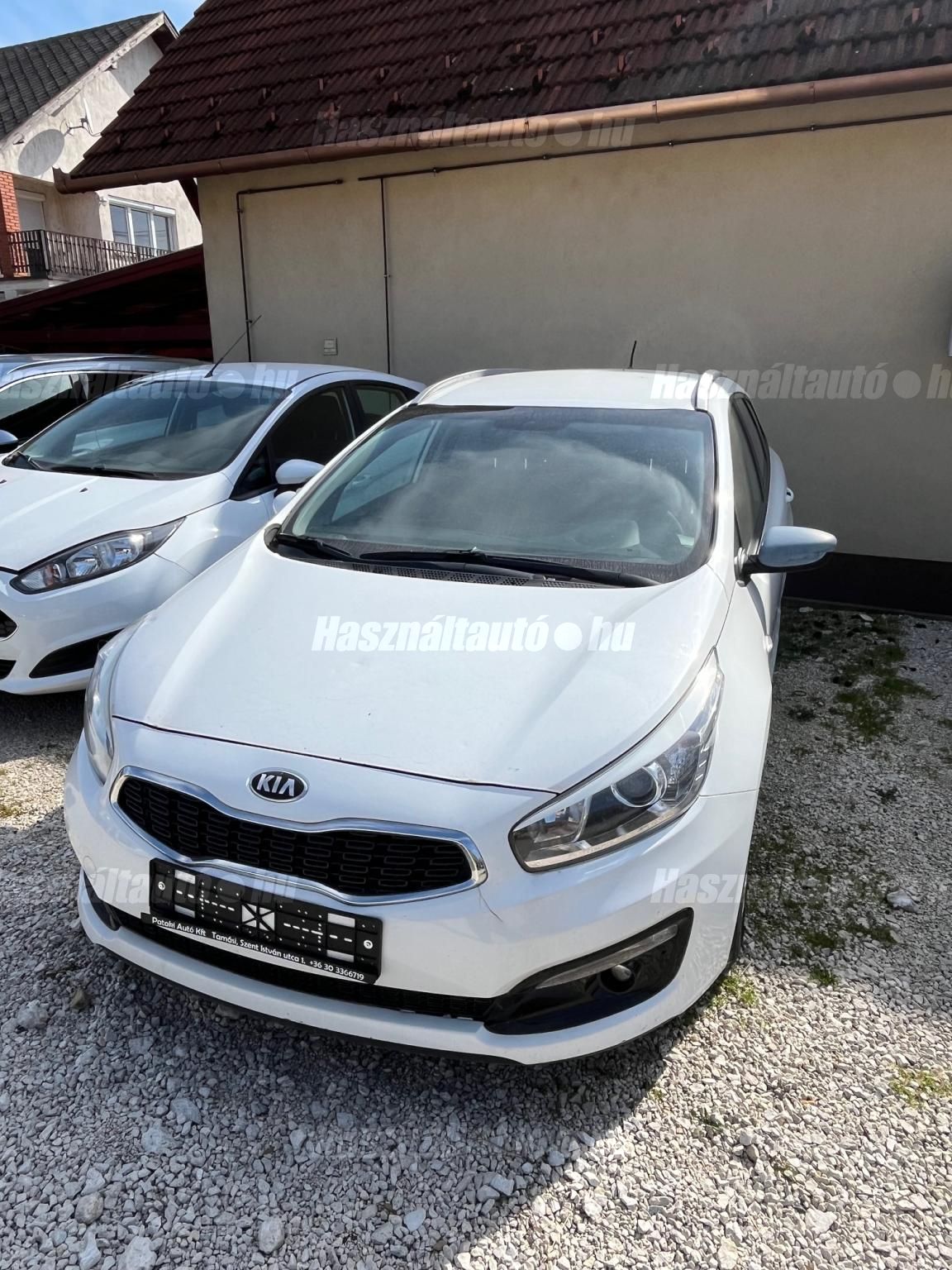 KIA CEE'D 2016/12 - 1