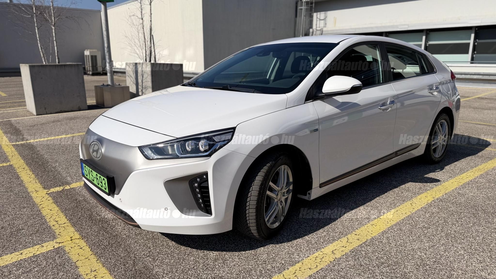 HYUNDAI IONIQ 2017/9 - 1