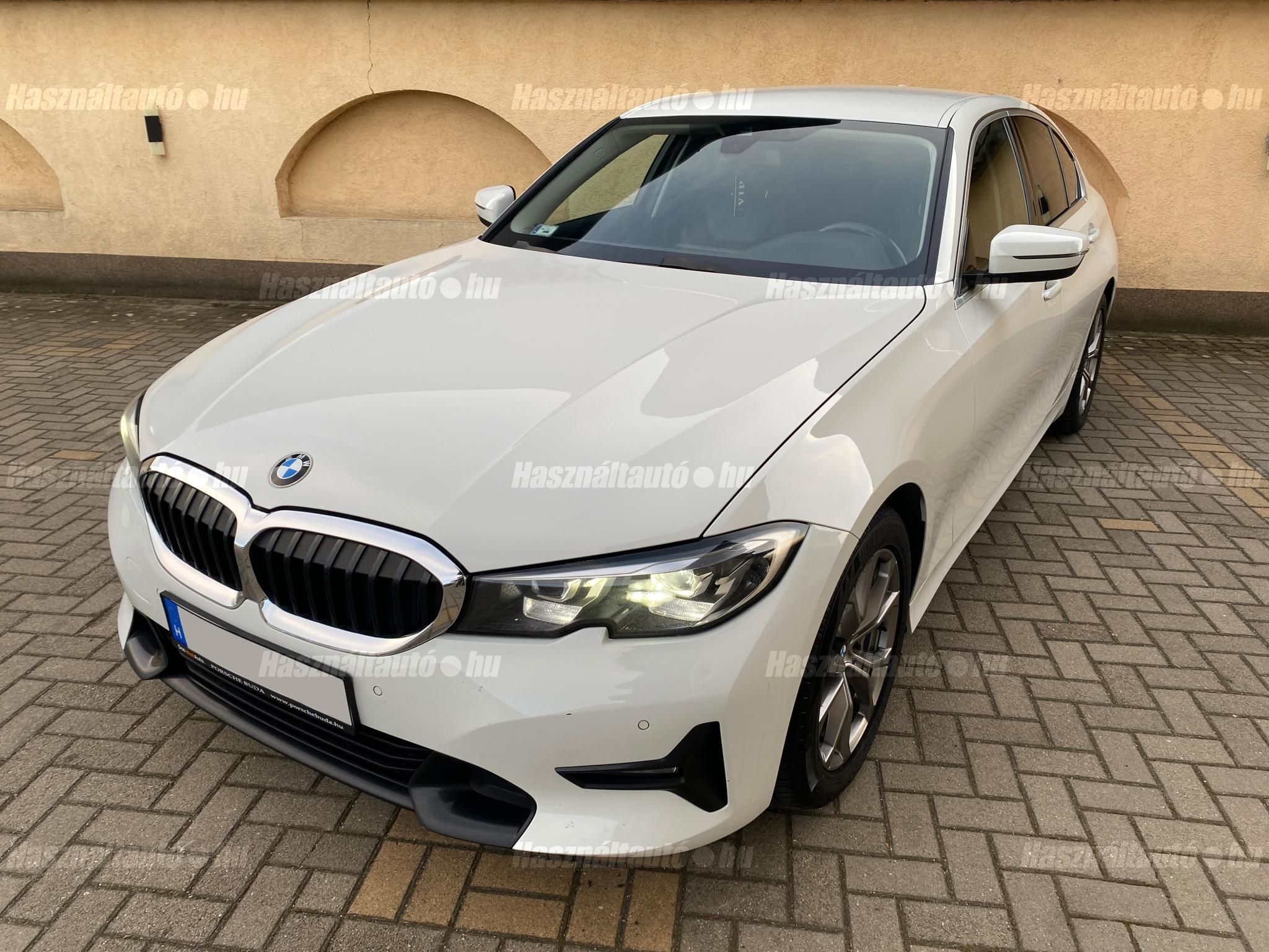 BMW 330 2019/9 - 1