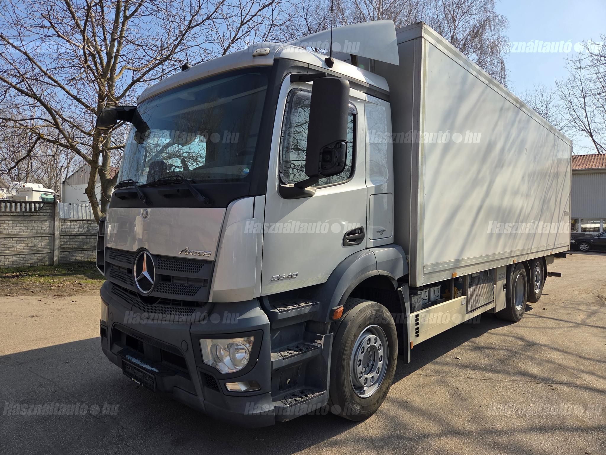 MERCEDES-BENZ 2016/6 - 1