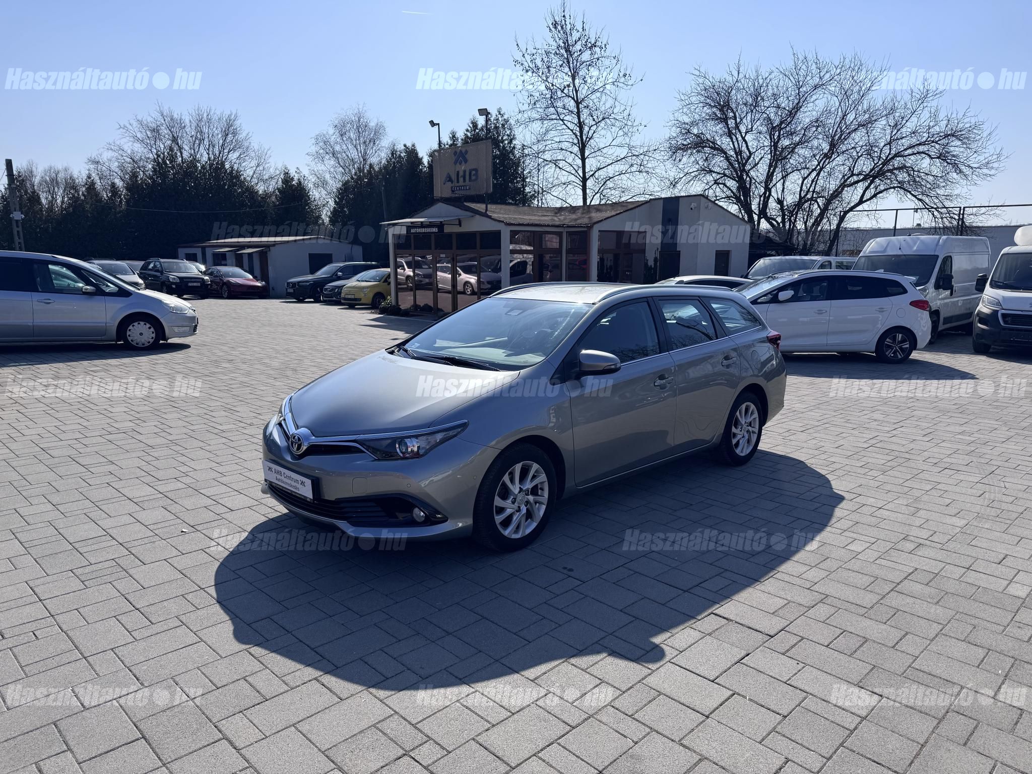 TOYOTA AURIS 2019/7 - 1