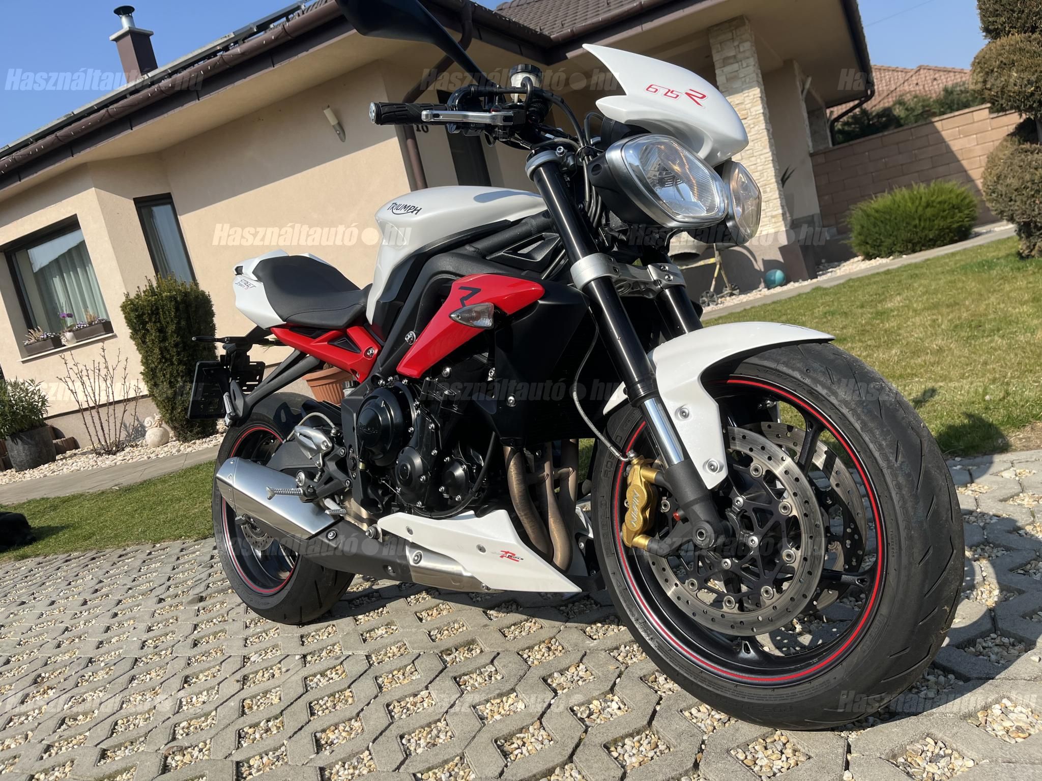 TRIUMPH STREET TRIPLE 675 R 2016/5 - 1