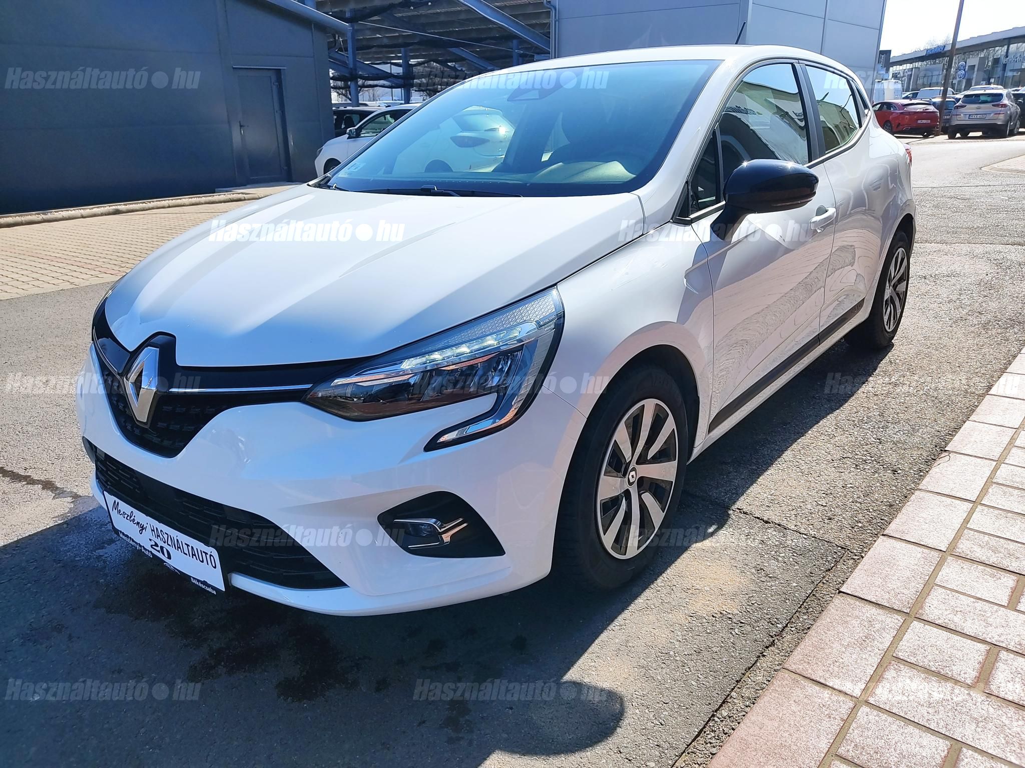RENAULT CLIO 2023/9 - 1