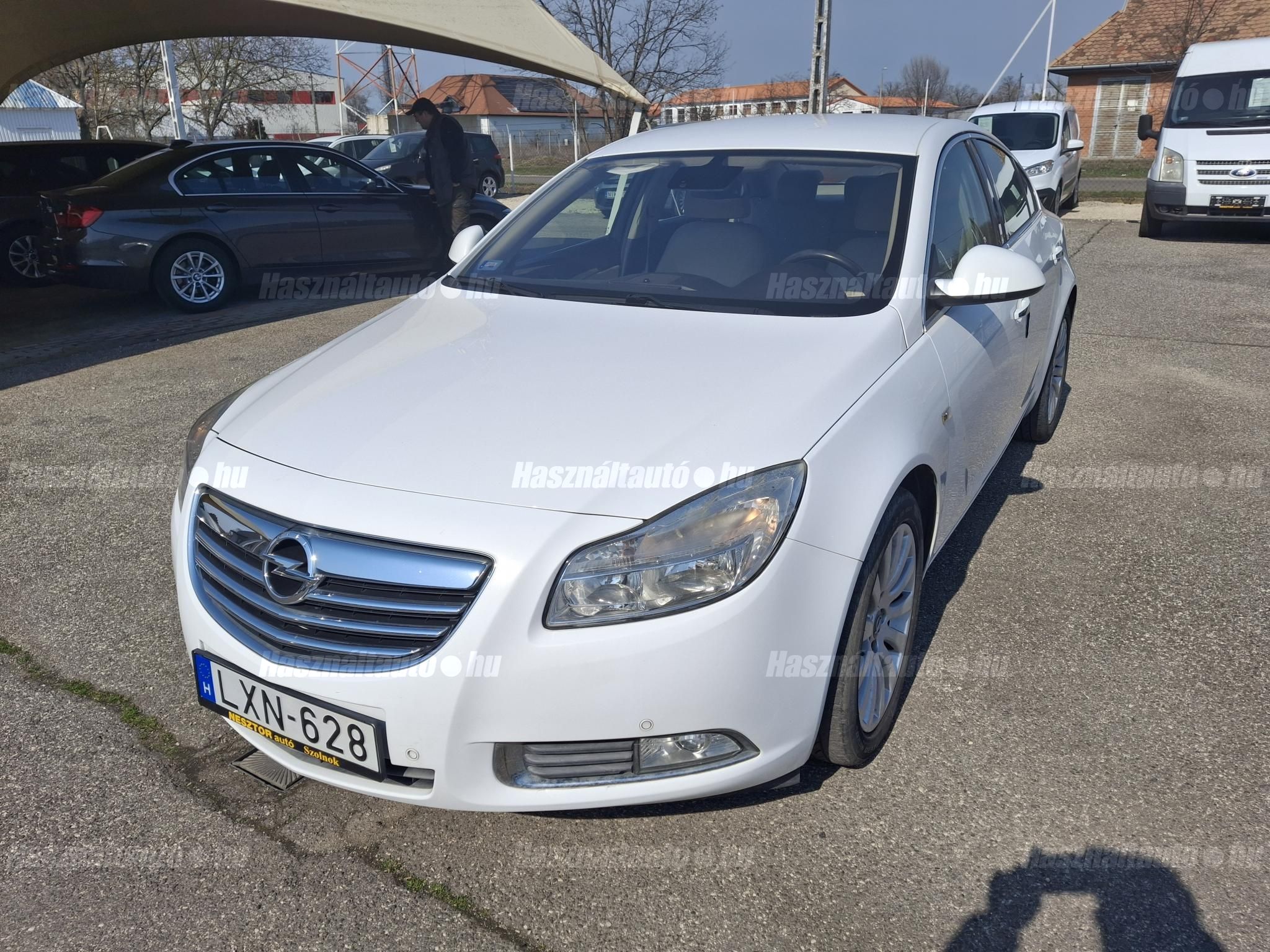 OPEL INSIGNIA 2011/7 - 1