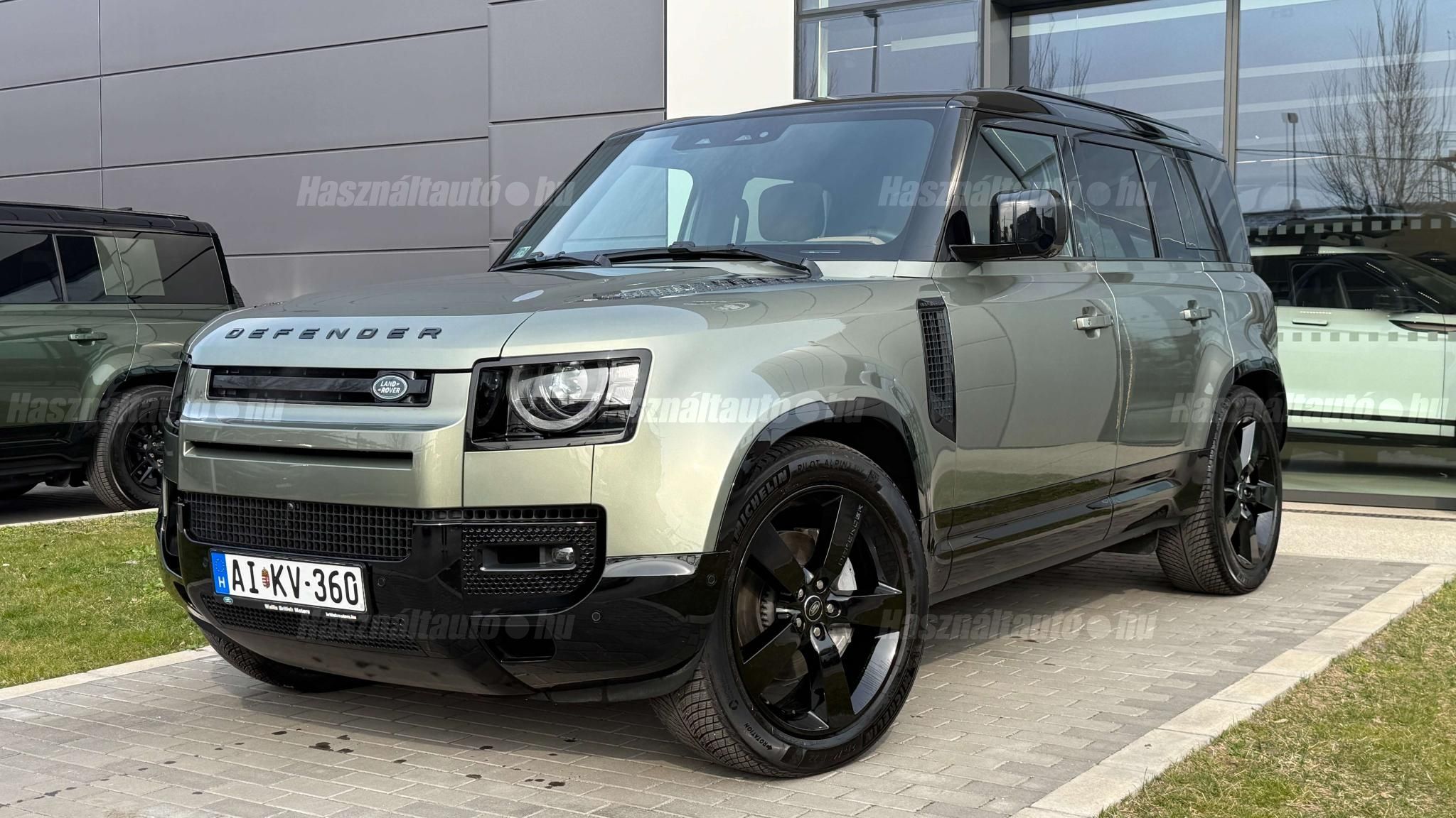 LAND ROVER DEFENDER 2025/3 - 1