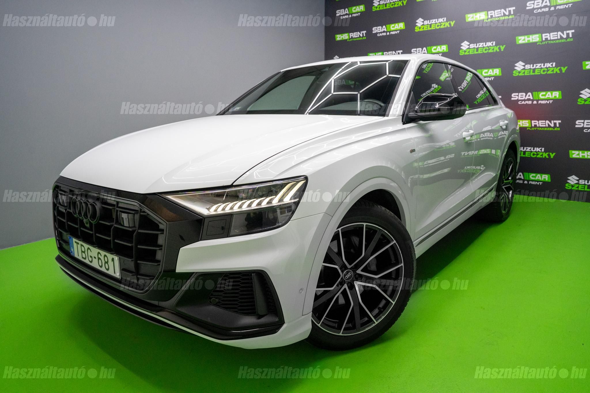AUDI Q8 2022/3 - 1